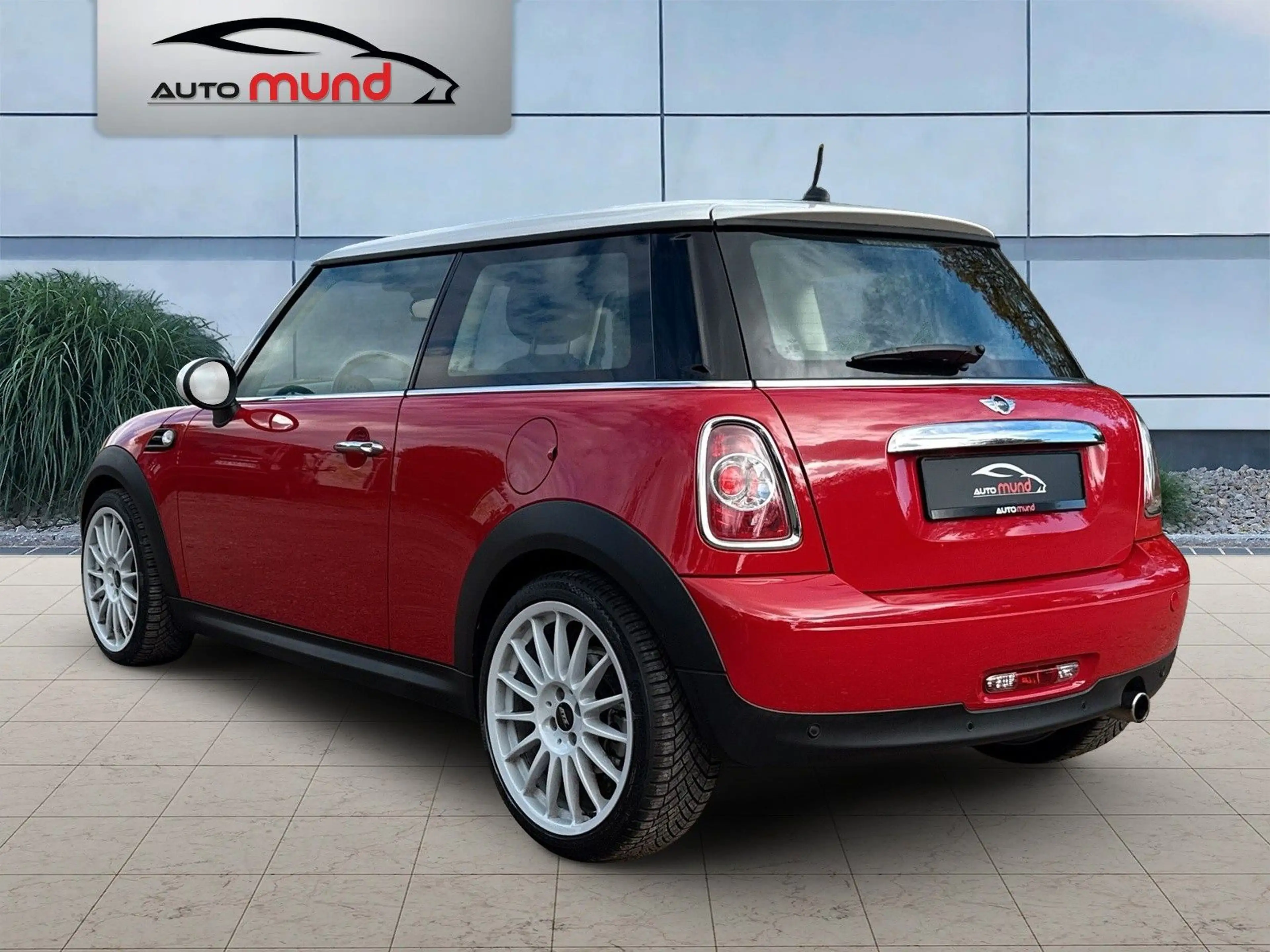 MINI Cooper 1.6*PDC*Sitzheizung*Allwetter*Garantie*USB* — photo 2
