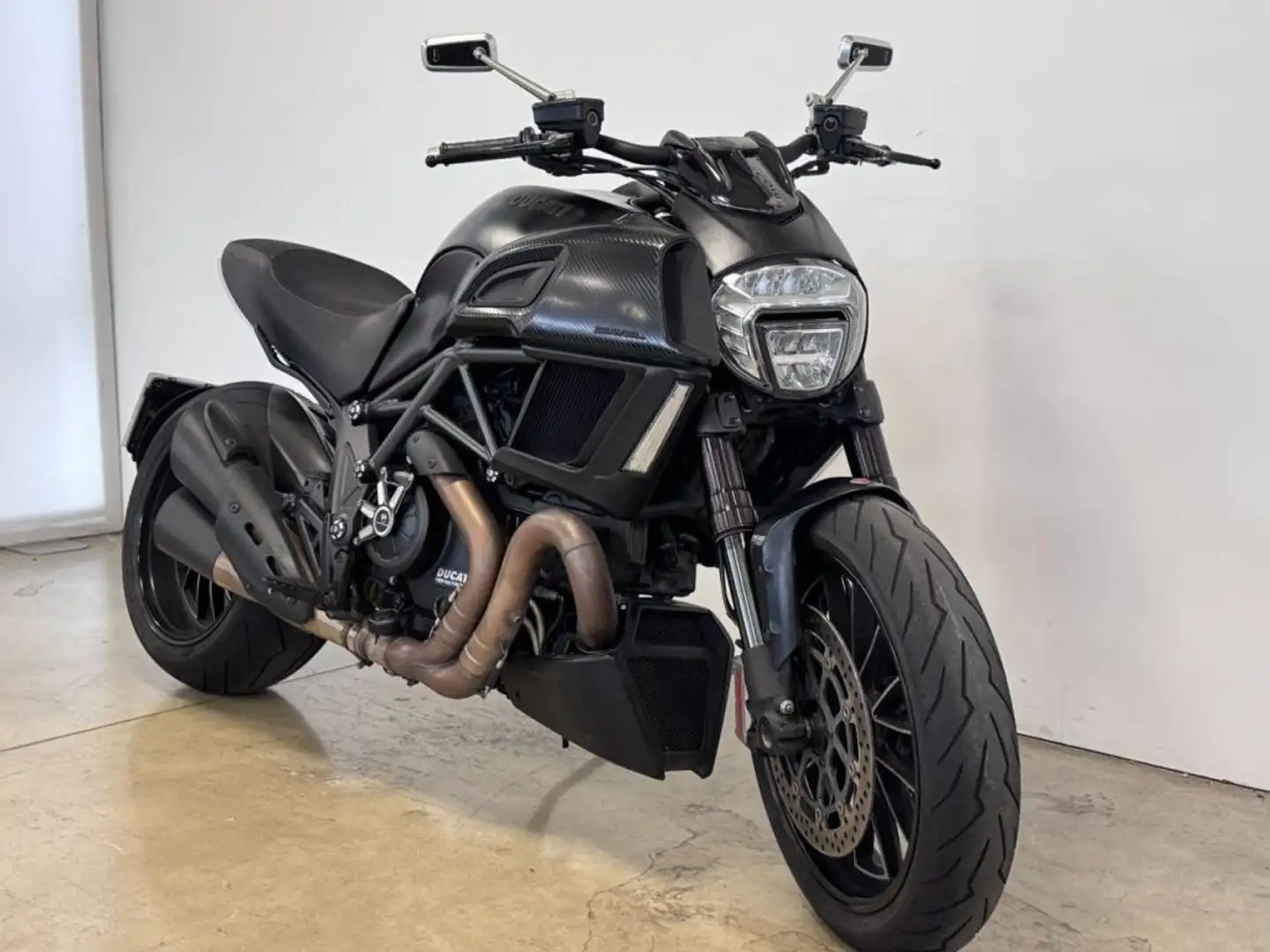 Ducati Diavel 1200 CARBON Nero - 2