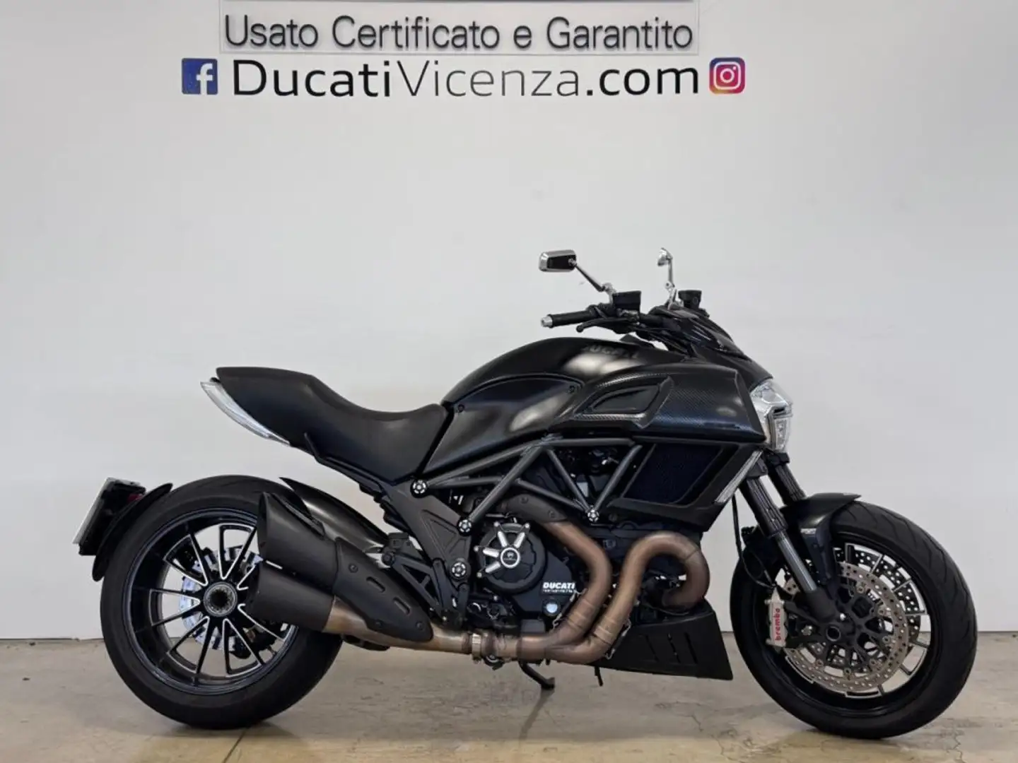 Ducati Diavel 1200 CARBON Nero - 1