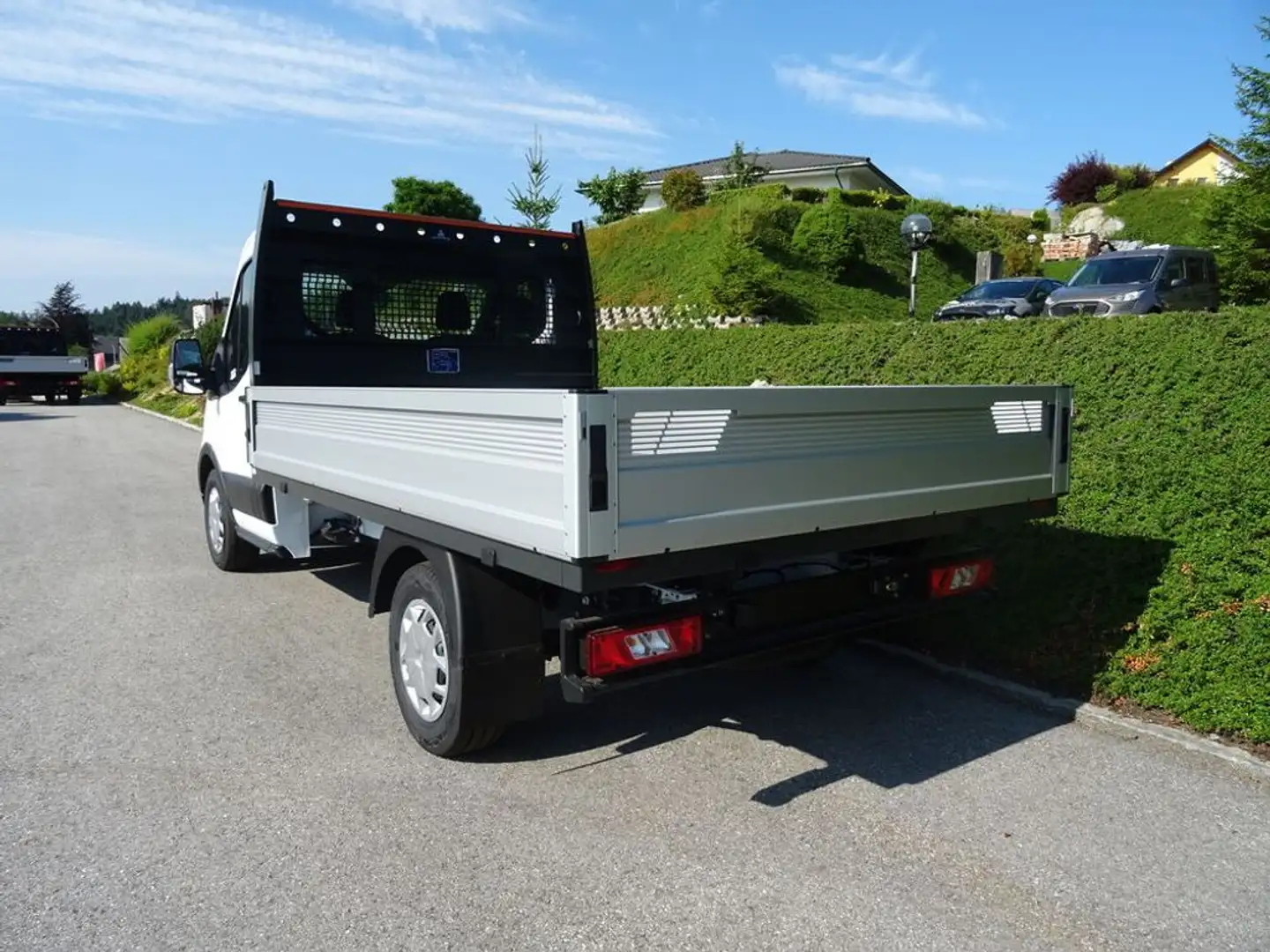 Ford Transit Trend 350L2 Pritsche Weiß - 2