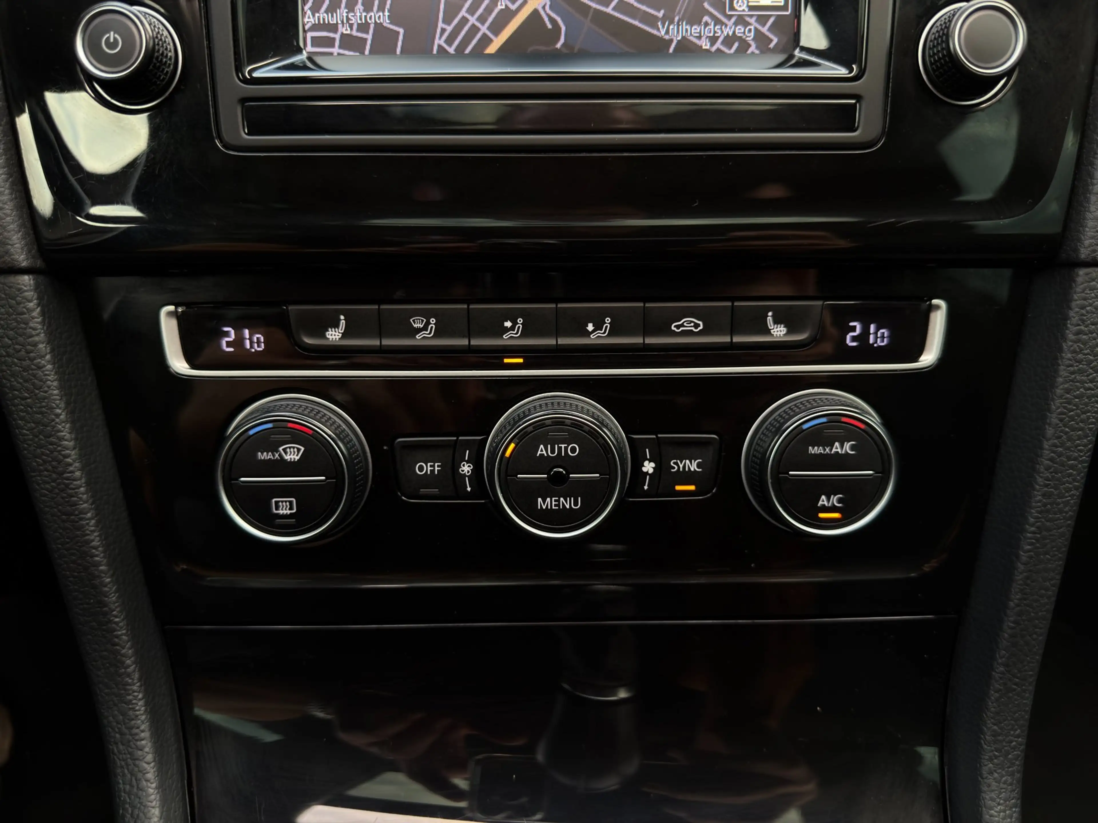 Volkswagen Golf 1.4 TSI Highline | Panoramadak | Airco | Navi | Ma — photo 24