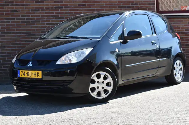 Mitsubishi Colt 1.3 Invite '05 04-2027 APK!