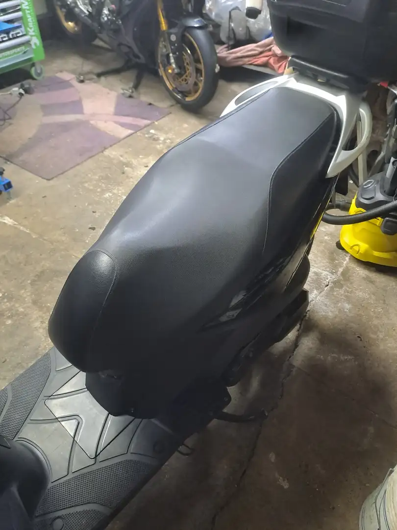 Kymco Agility 200 Negro - 2