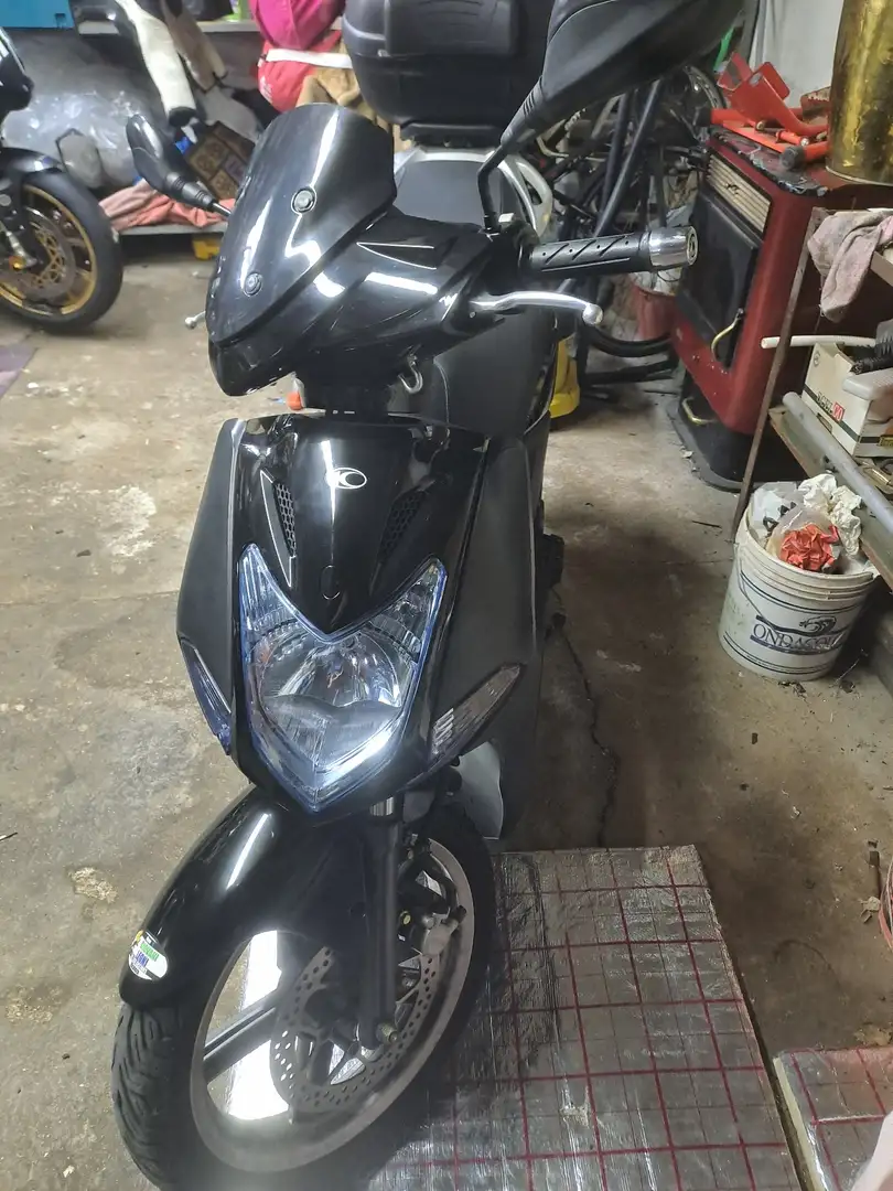 Kymco Agility 200 Negro - 1