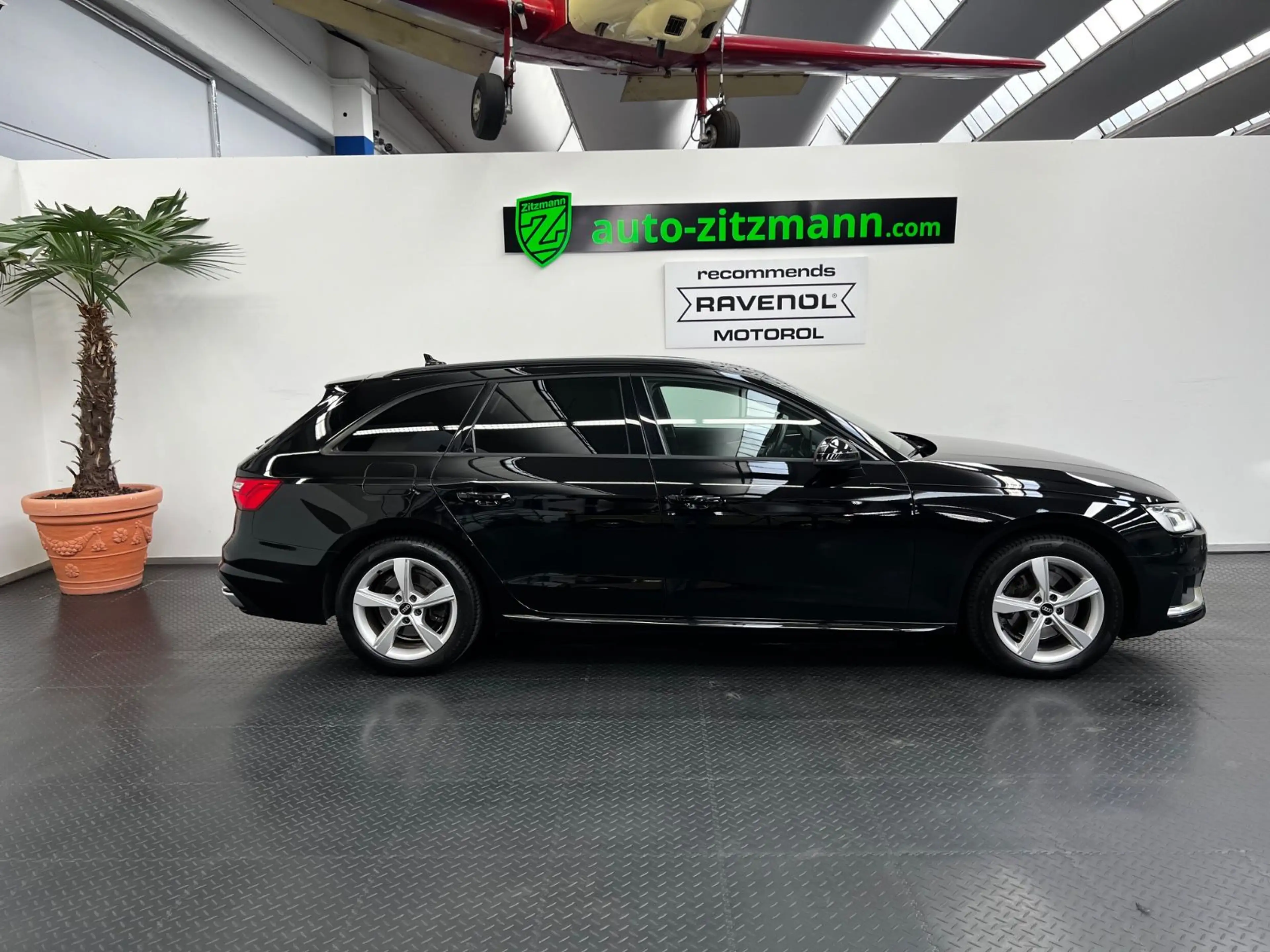 Audi A4 Avant 35 TDI *LEDER*ACC*CAM*LED*NAVI*AHK* — photo 3
