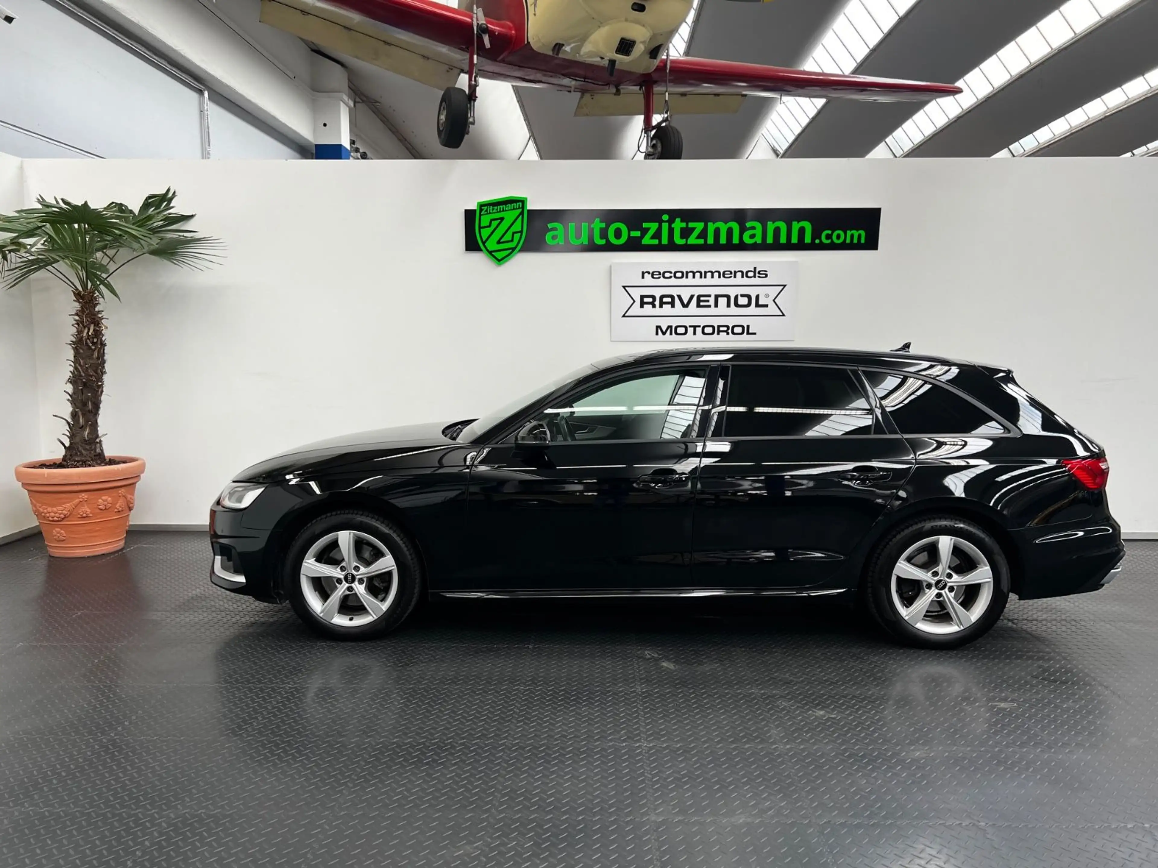 Audi A4 Avant 35 TDI *LEDER*ACC*CAM*LED*NAVI*AHK* — photo 4