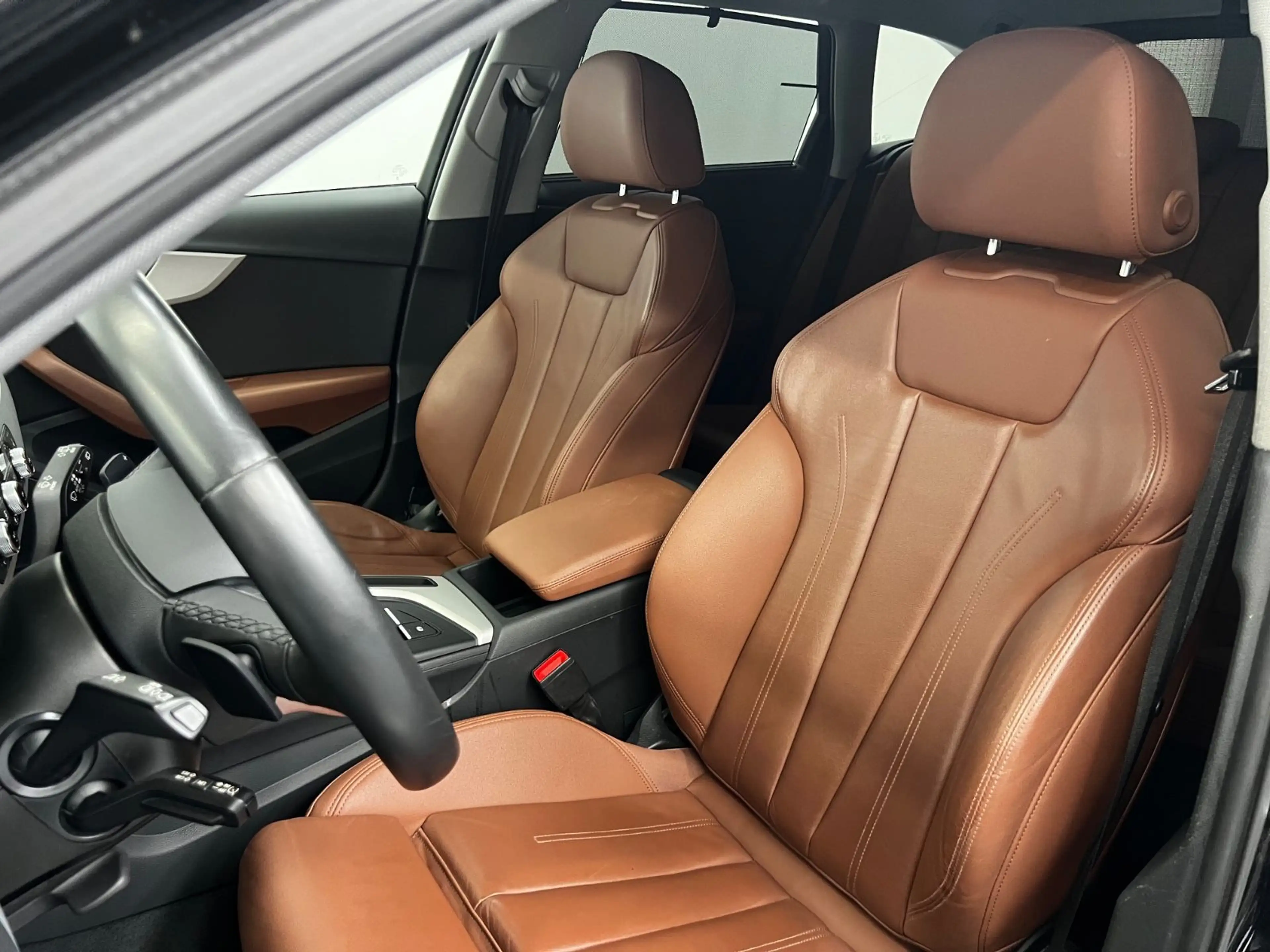 Audi A4 Avant 35 TDI *LEDER*ACC*CAM*LED*NAVI*AHK* — photo 15