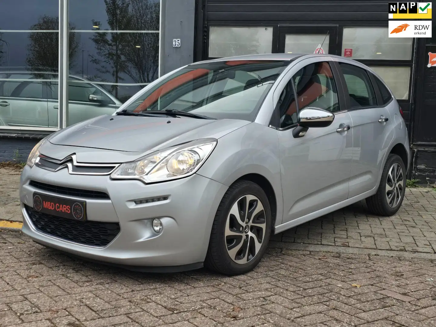 Citroen C3 1.2 PureTech Collection AUTOMAAT/NAP/AIRCO Grijs - 1