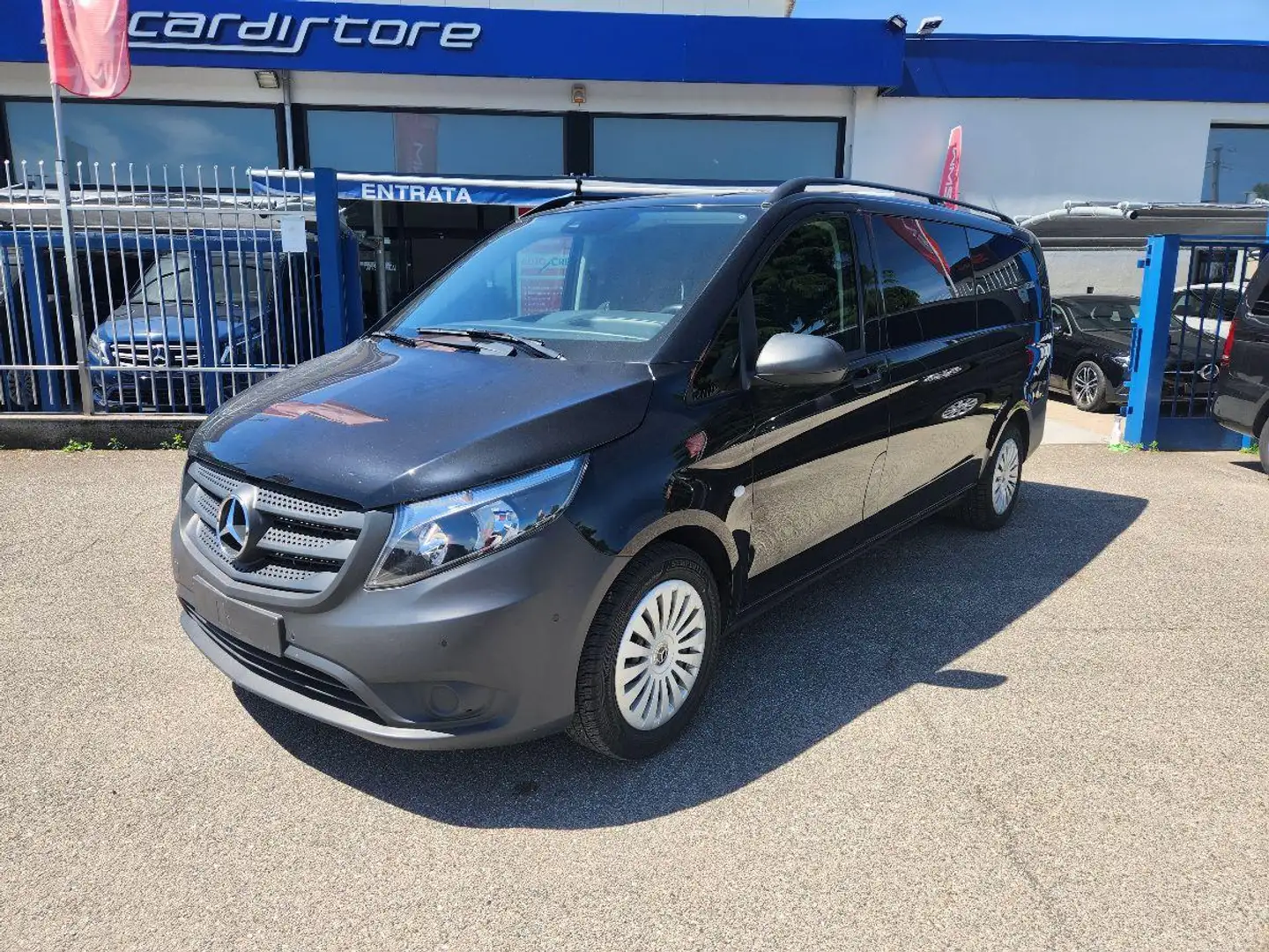 Mercedes-Benz Vito 2.0 116 CDI PL Tourer Pro ExLong Fekete - 2