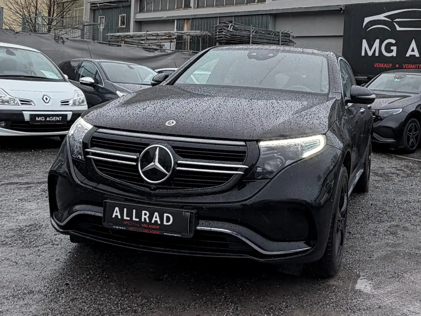 Mercedes-Benz EQC 400 AMG Line4Matic **Werksgarantie 11/26 Schwarz - 2