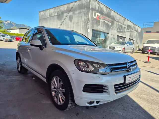Volkswagen Touareg *** TOPAKTION *** NAVI *** Rückfahrkamera *** ALLRAD *** V6 TSI Hybrid
