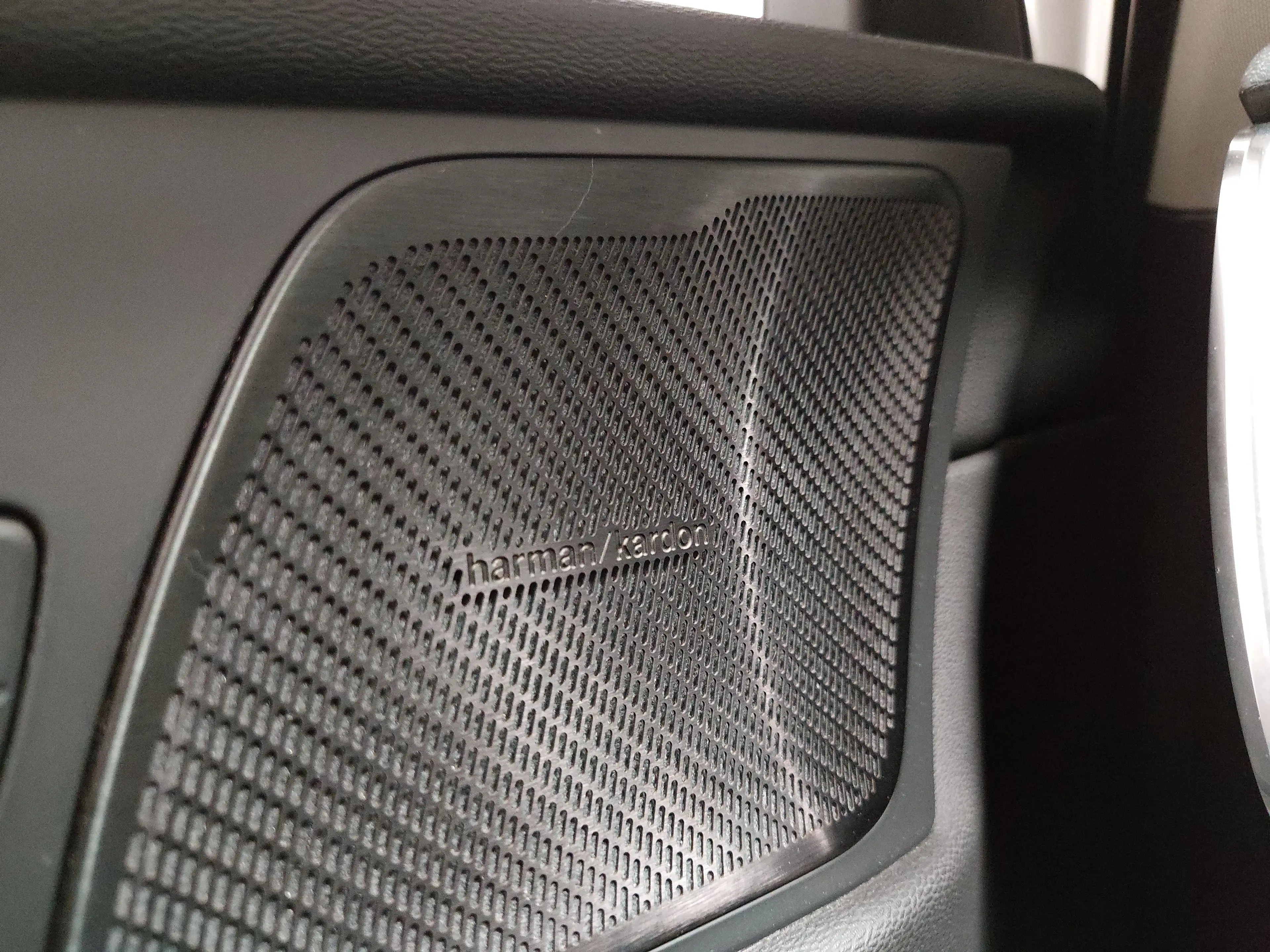Volvo XC60 XC60 B4 Momentum Pro Navi LED H-K RFK AHK — photo 15