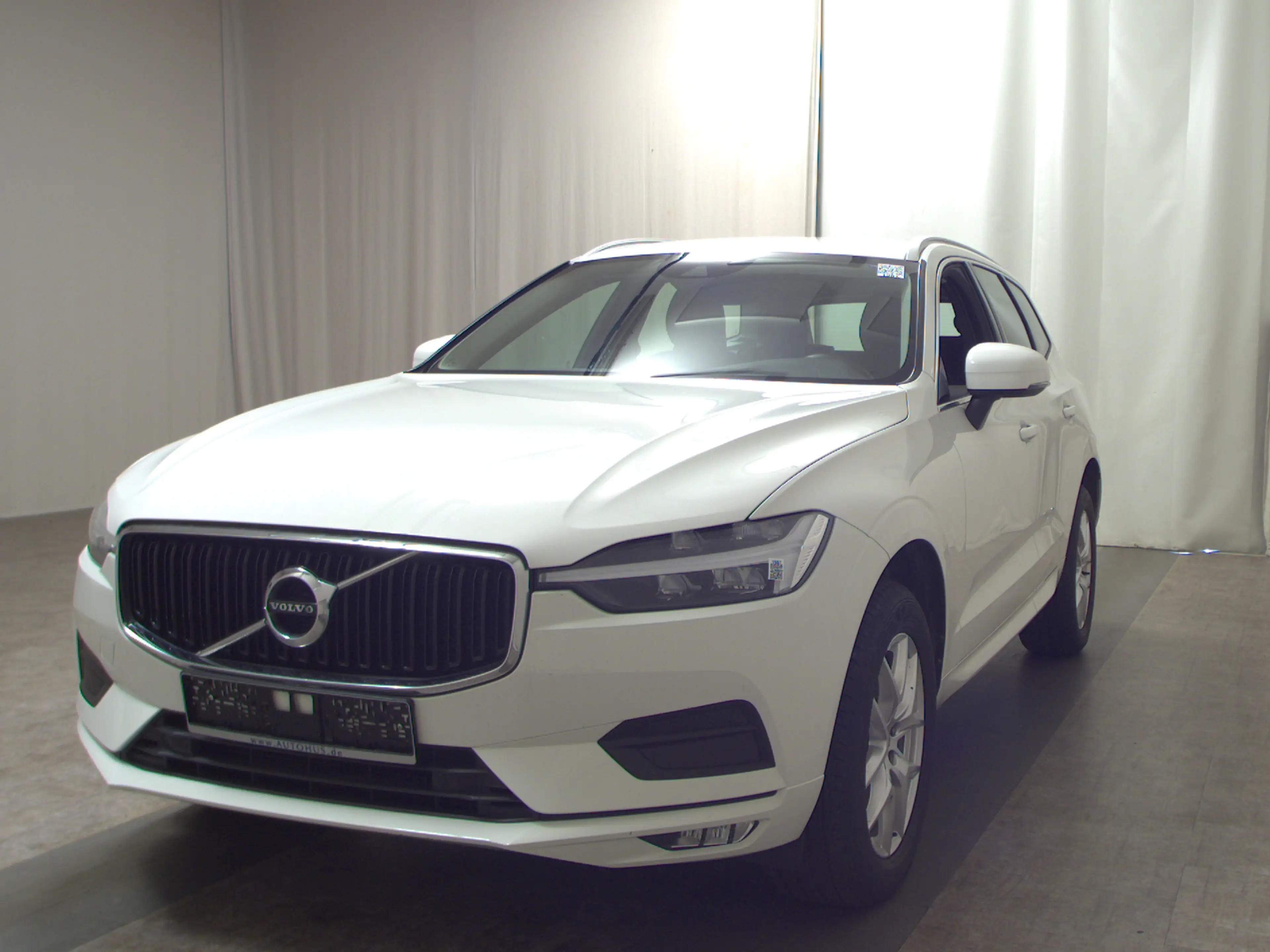 Volvo XC60 XC60 B4 Momentum Pro Navi LED H-K RFK AHK — photo 2