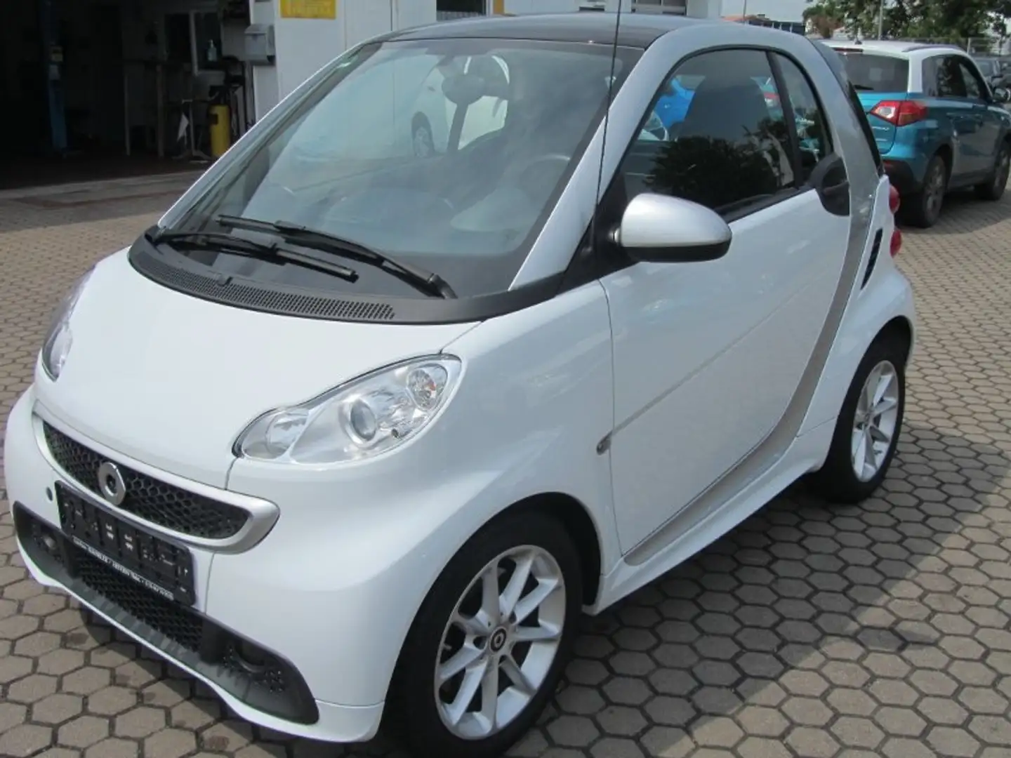 smart forTwo coupe micro hybrid drive Білий - 1