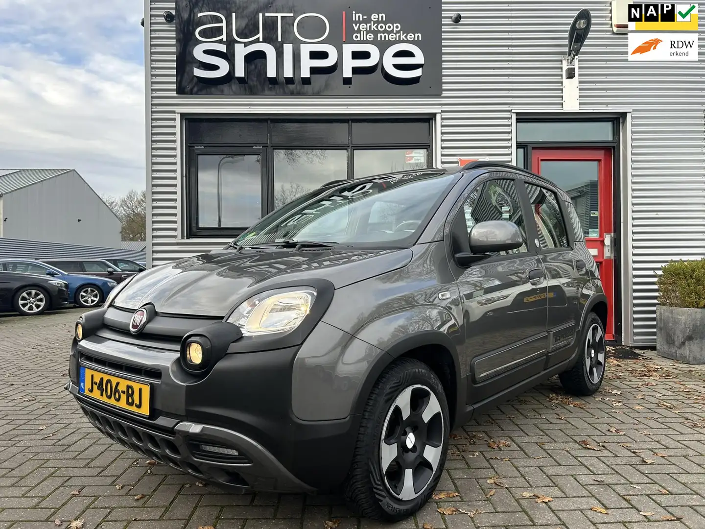 Fiat Panda 1.0 Hybrid Launch Edition CROSS -CLIMA-BLUETOOTH-L Grijs - 1