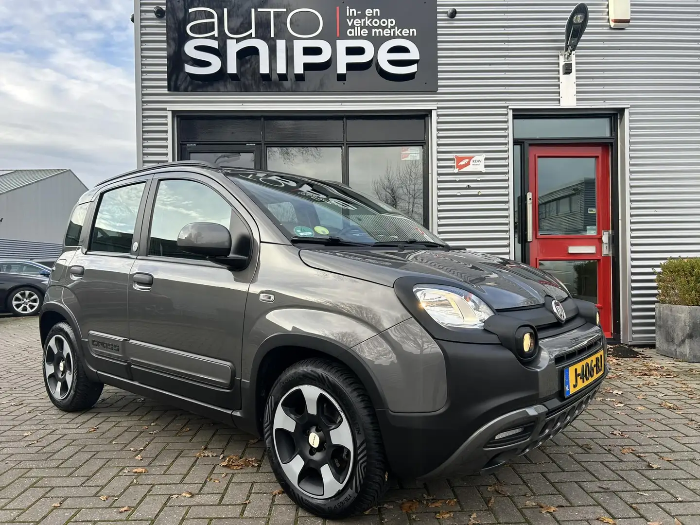 Fiat Panda 1.0 Hybrid Launch Edition CROSS -CLIMA-BLUETOOTH-L Grijs - 2