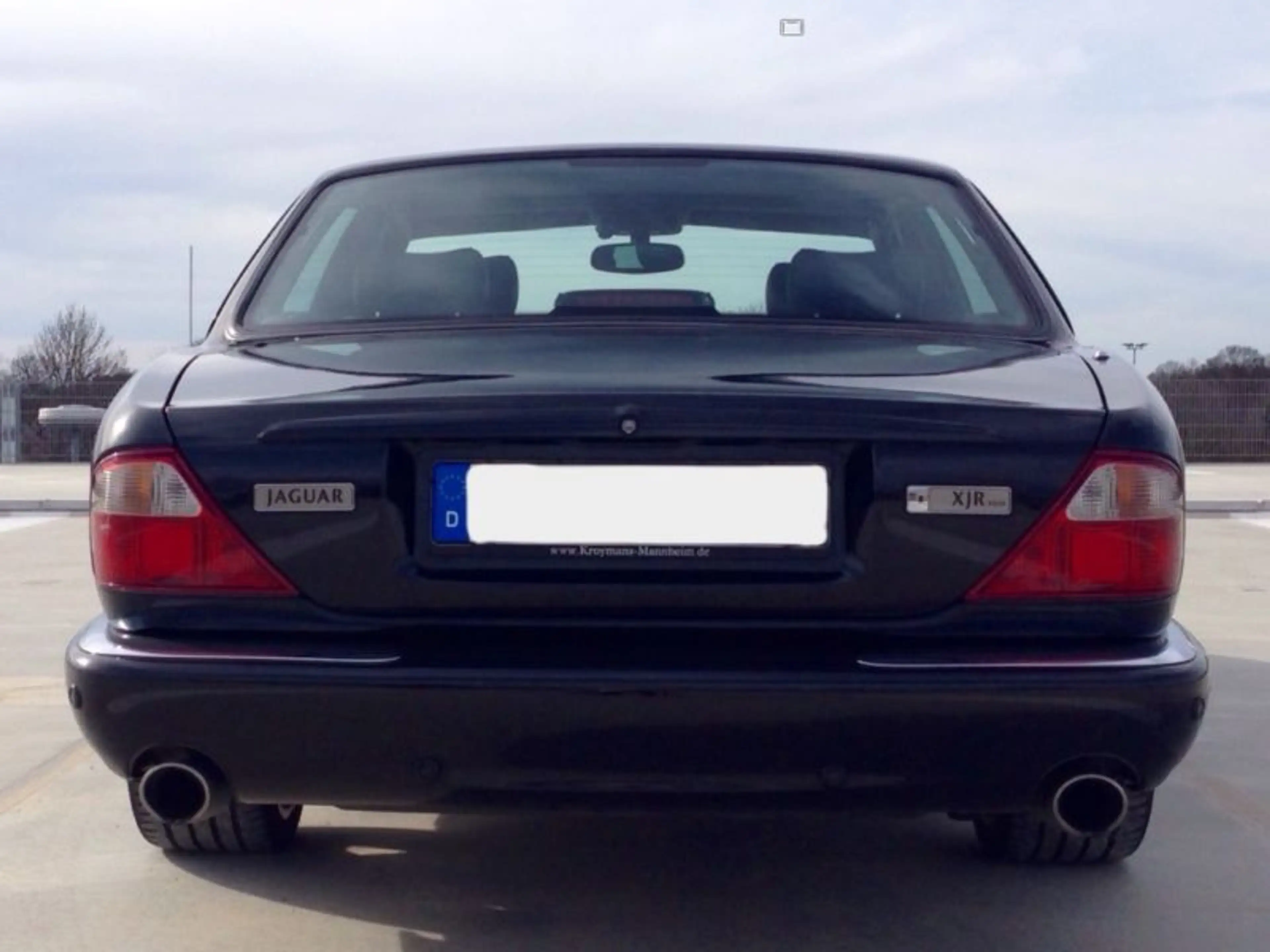Jaguar XJR 100 — photo 2