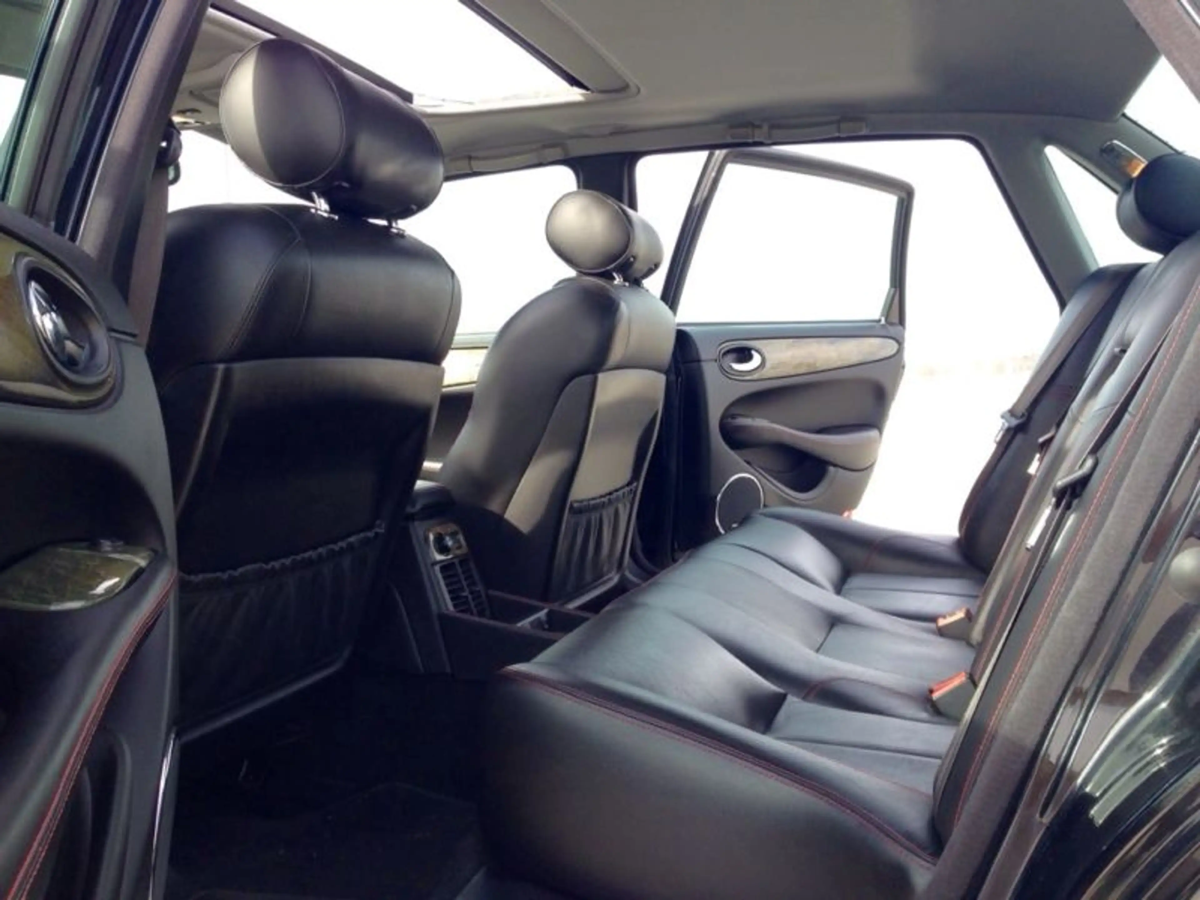 Jaguar XJR 100 — photo 4