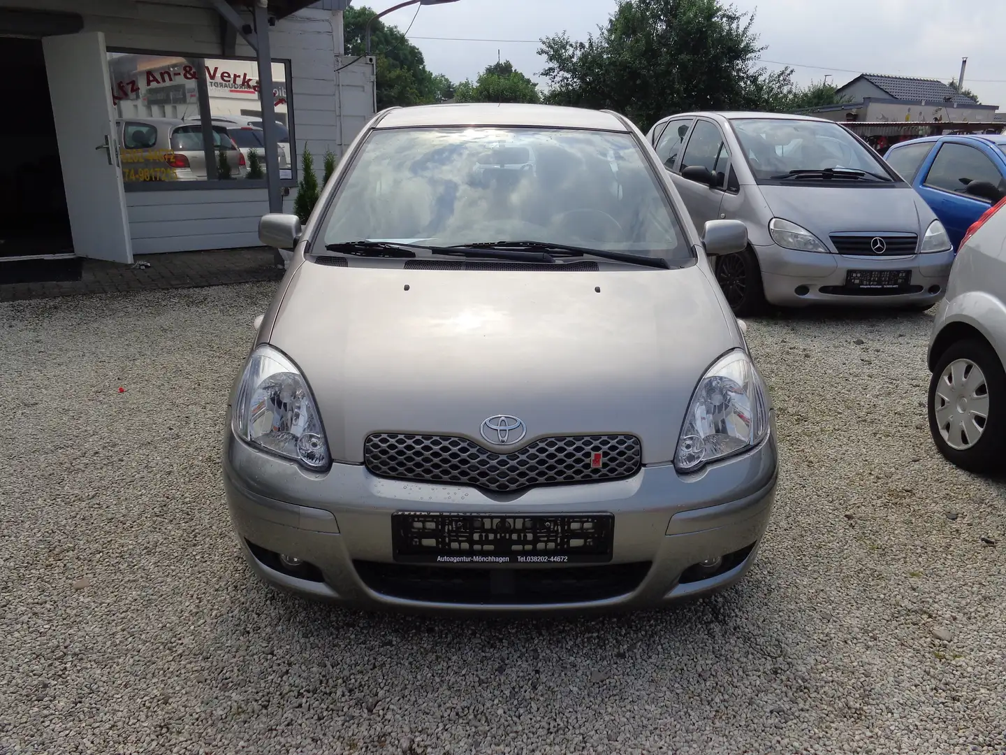 Toyota Yaris 1.3 Edition S Bronze - 2
