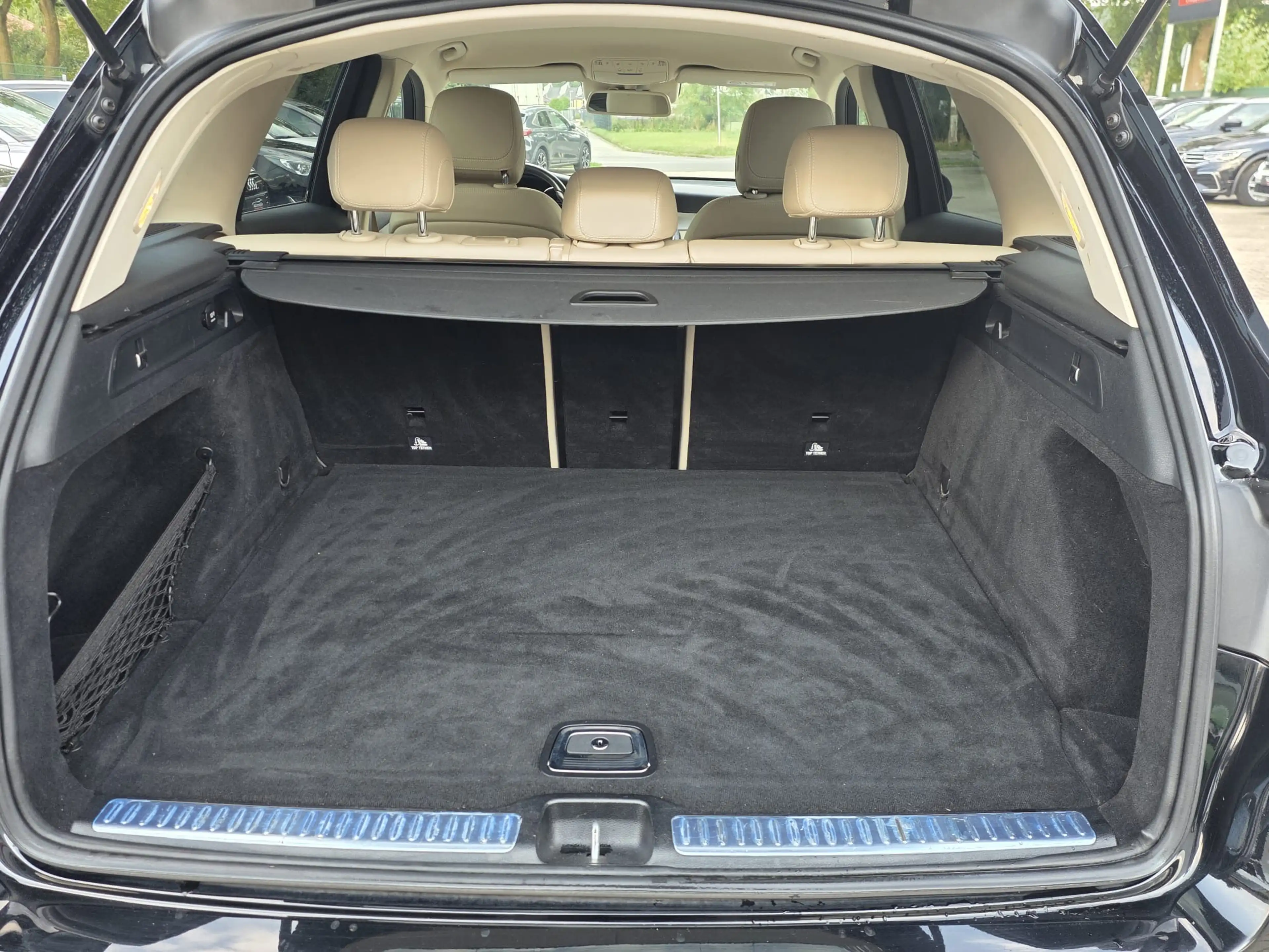 Mercedes-Benz GLC 250 GLC 250 d 4Matic 9G-Tronic "Exclusive" — photo 12
