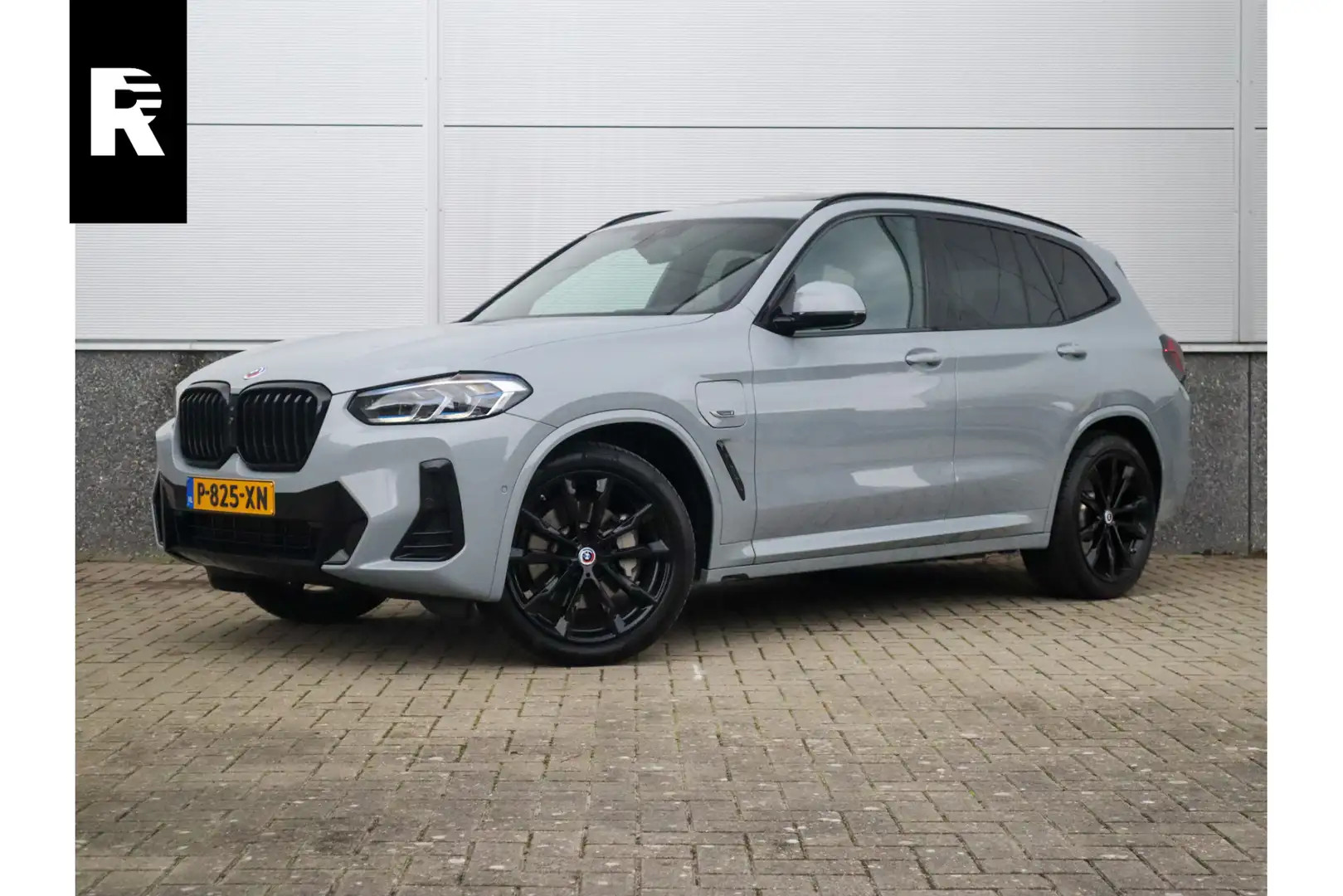 BMW X3 xDrive30e M-Sport SOH 87% / Panorama / 360 camera Grigio - 1