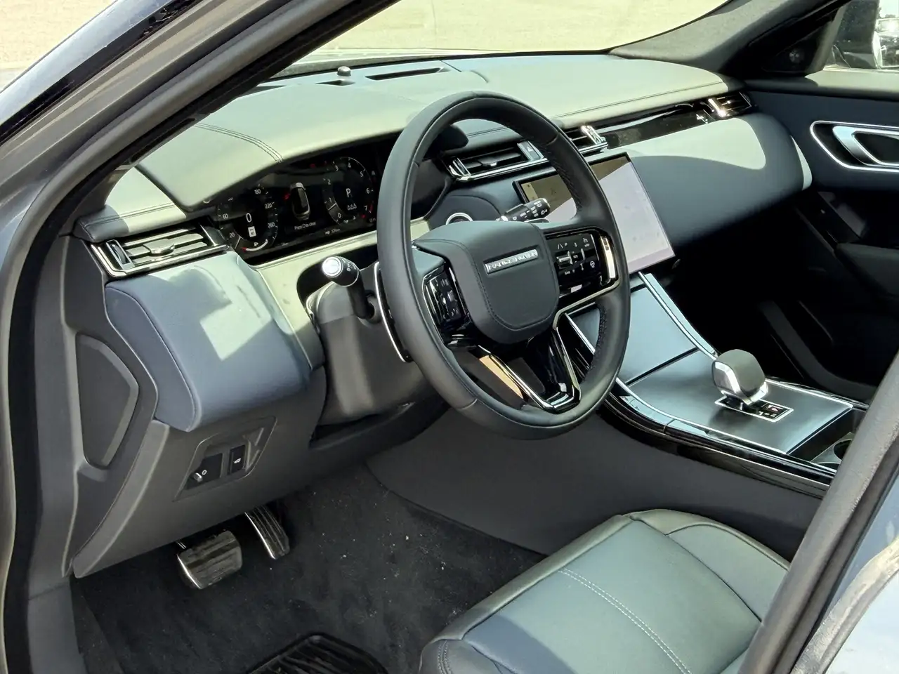 Land Rover Range Rover Velar снимка Land Rover Range Rover Velar