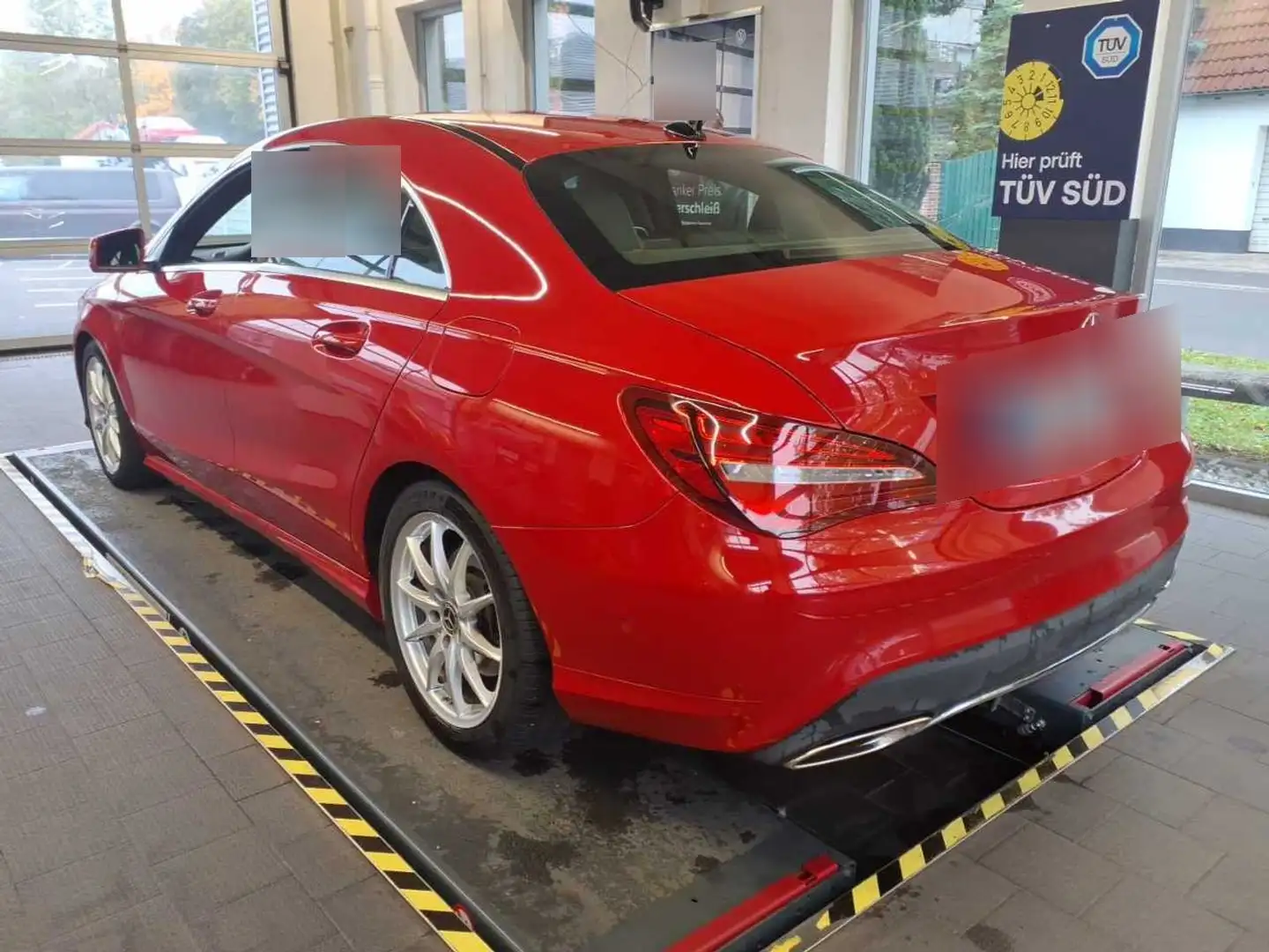 Mercedes-Benz CLA 180 Urban Automatik / Navi, ParkAssi, LED Rot - 2