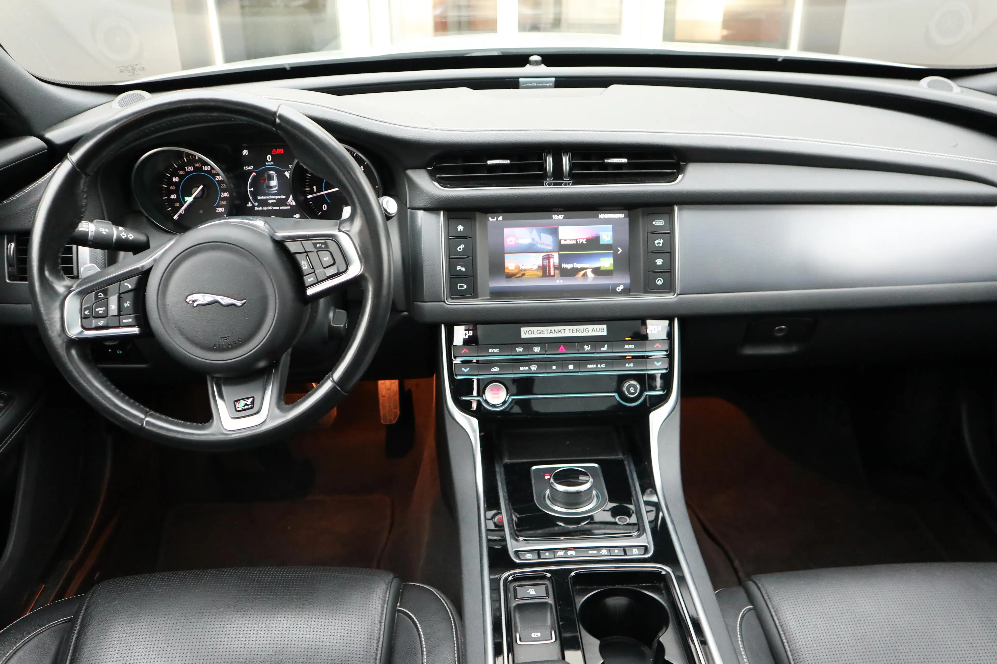 Jaguar XF Sportbrake — photo 4
