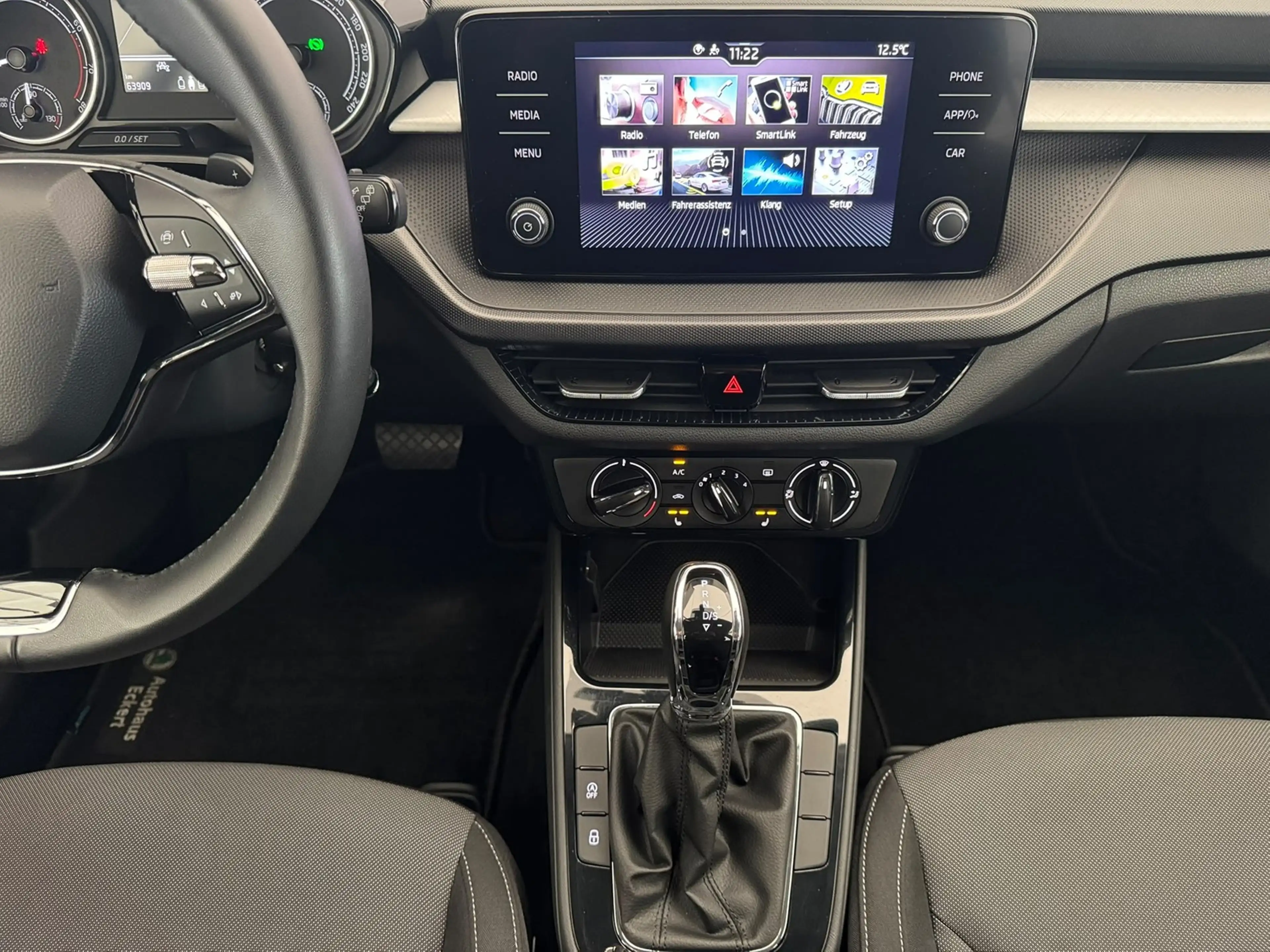 Skoda Fabia Selection 1.5TSI DSG+ACC+PDC+LED+BLUETOOTH — photo 3