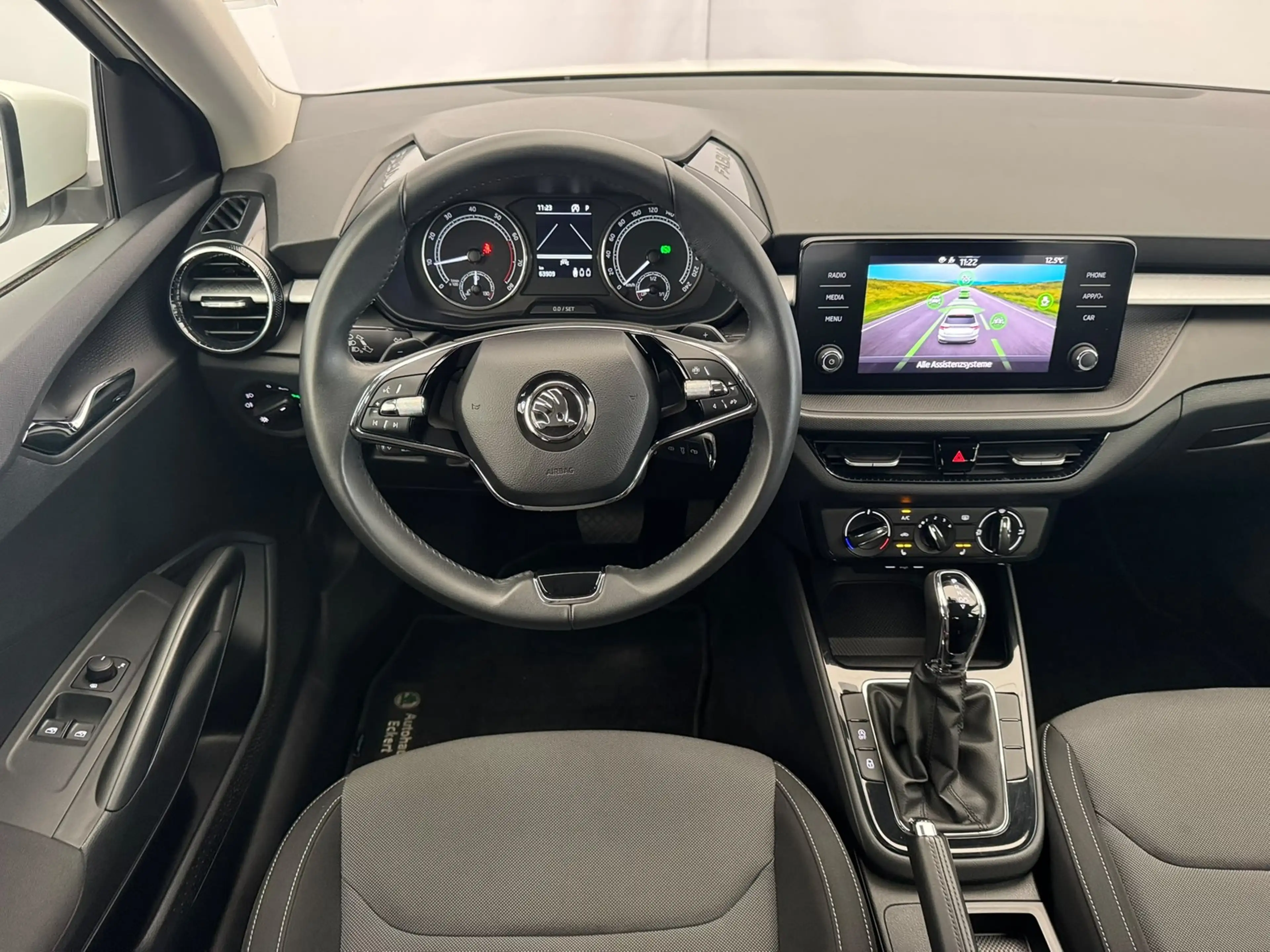 Skoda Fabia Selection 1.5TSI DSG+ACC+PDC+LED+BLUETOOTH — photo 10