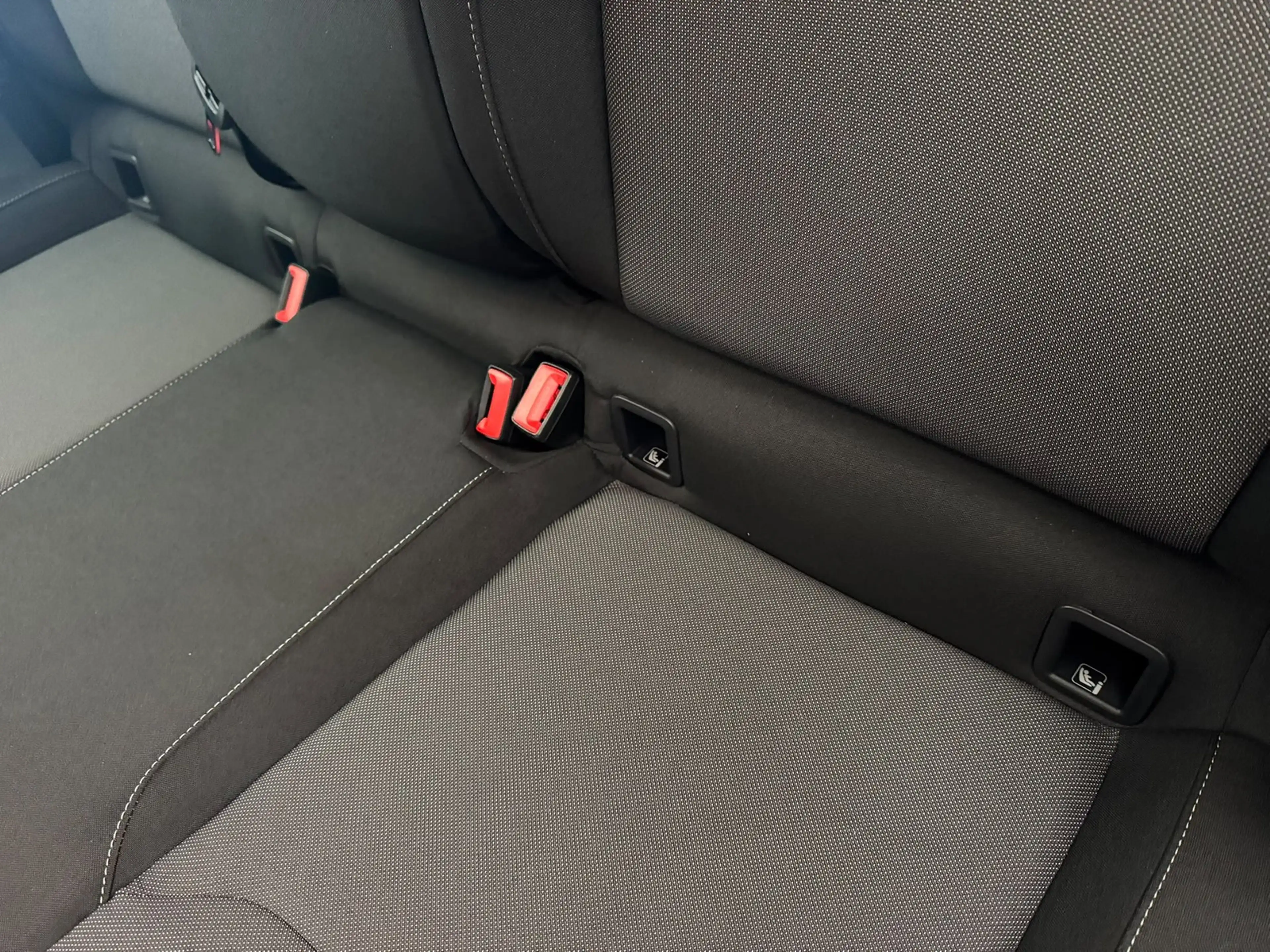 Skoda Fabia Selection 1.5TSI DSG+ACC+PDC+LED+BLUETOOTH — photo 13