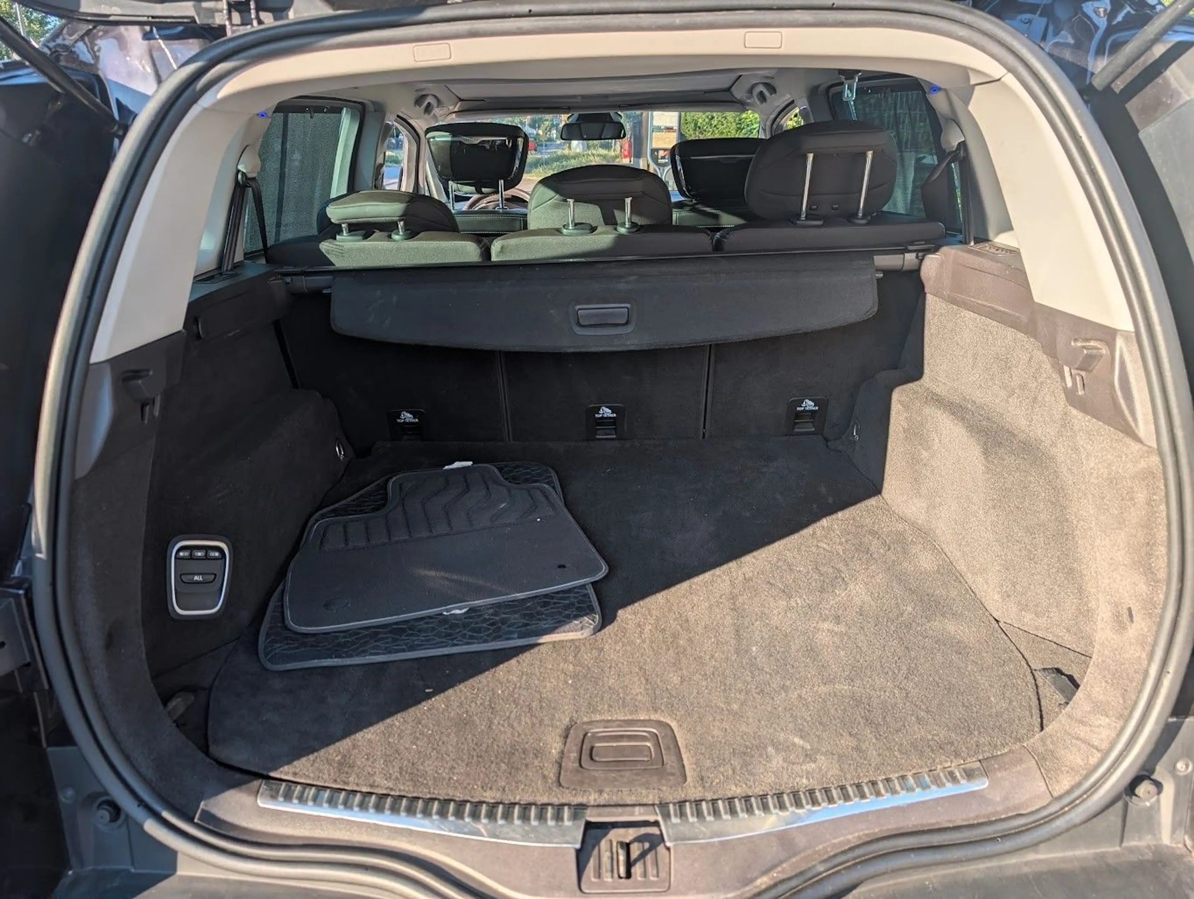 Renault Espace V Initiale Paris RFK. Navi. Sitzh. BOSE. — photo 9