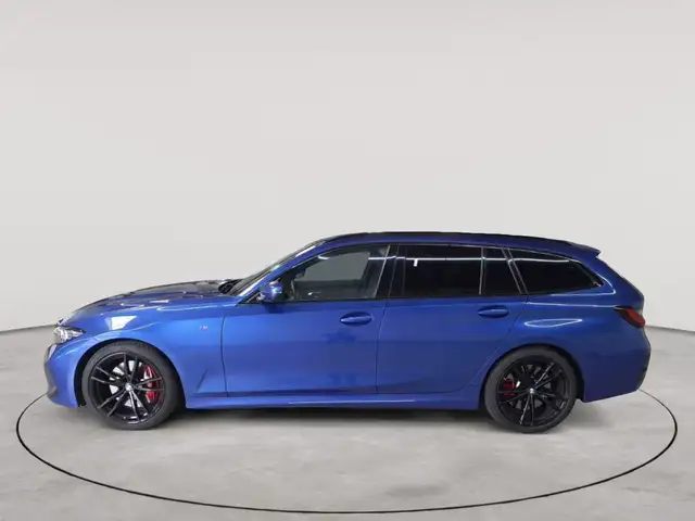 BMW 3 Series view 6