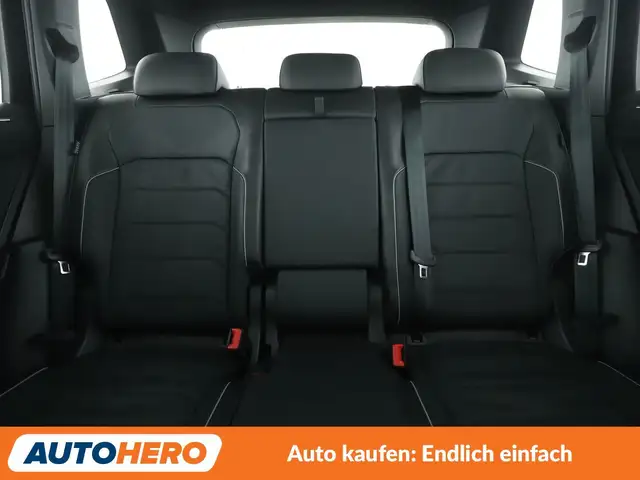 Volkswagen Tiguan Allspace view 15