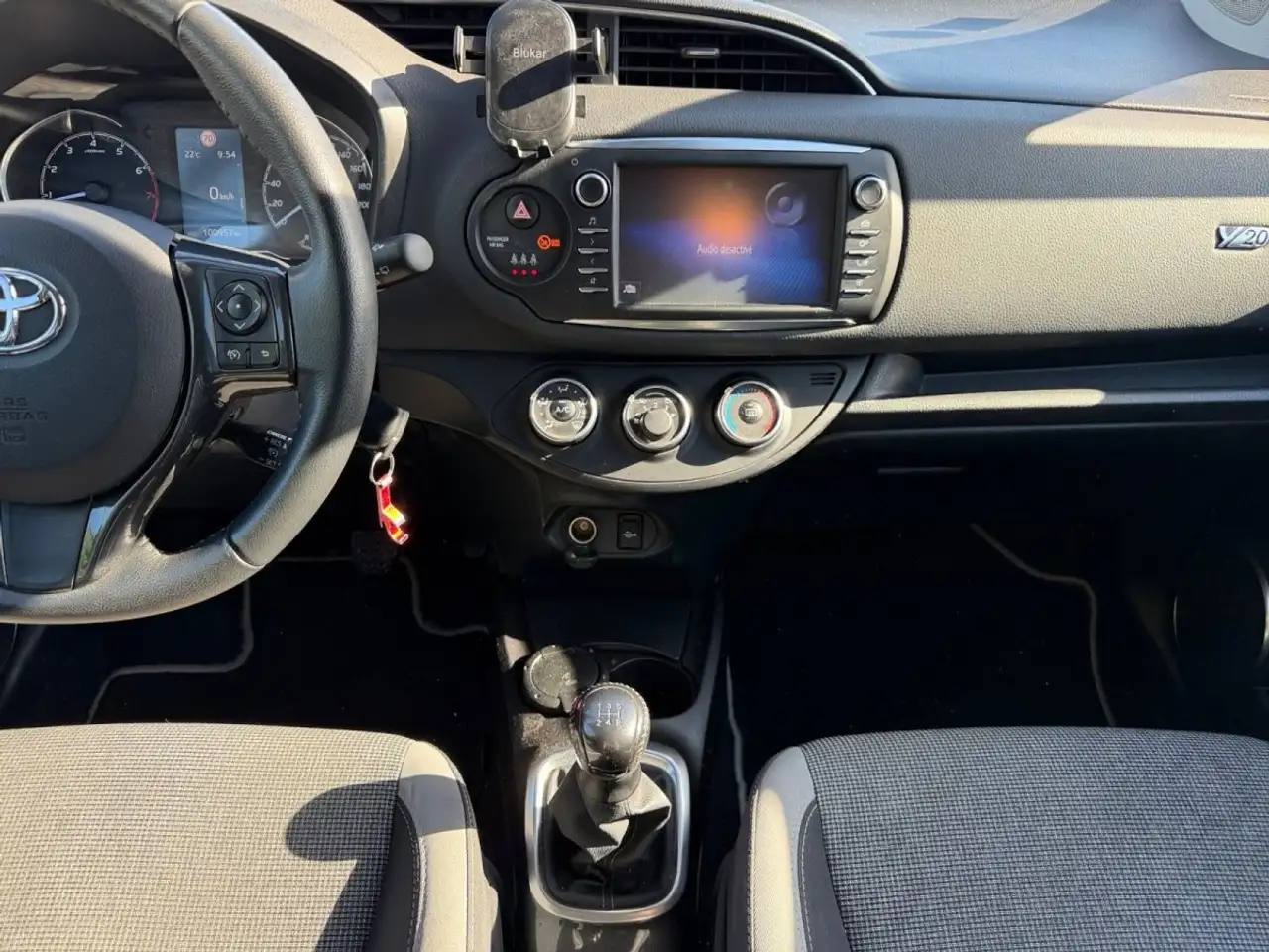 Toyota Yaris Yaris — photo 12