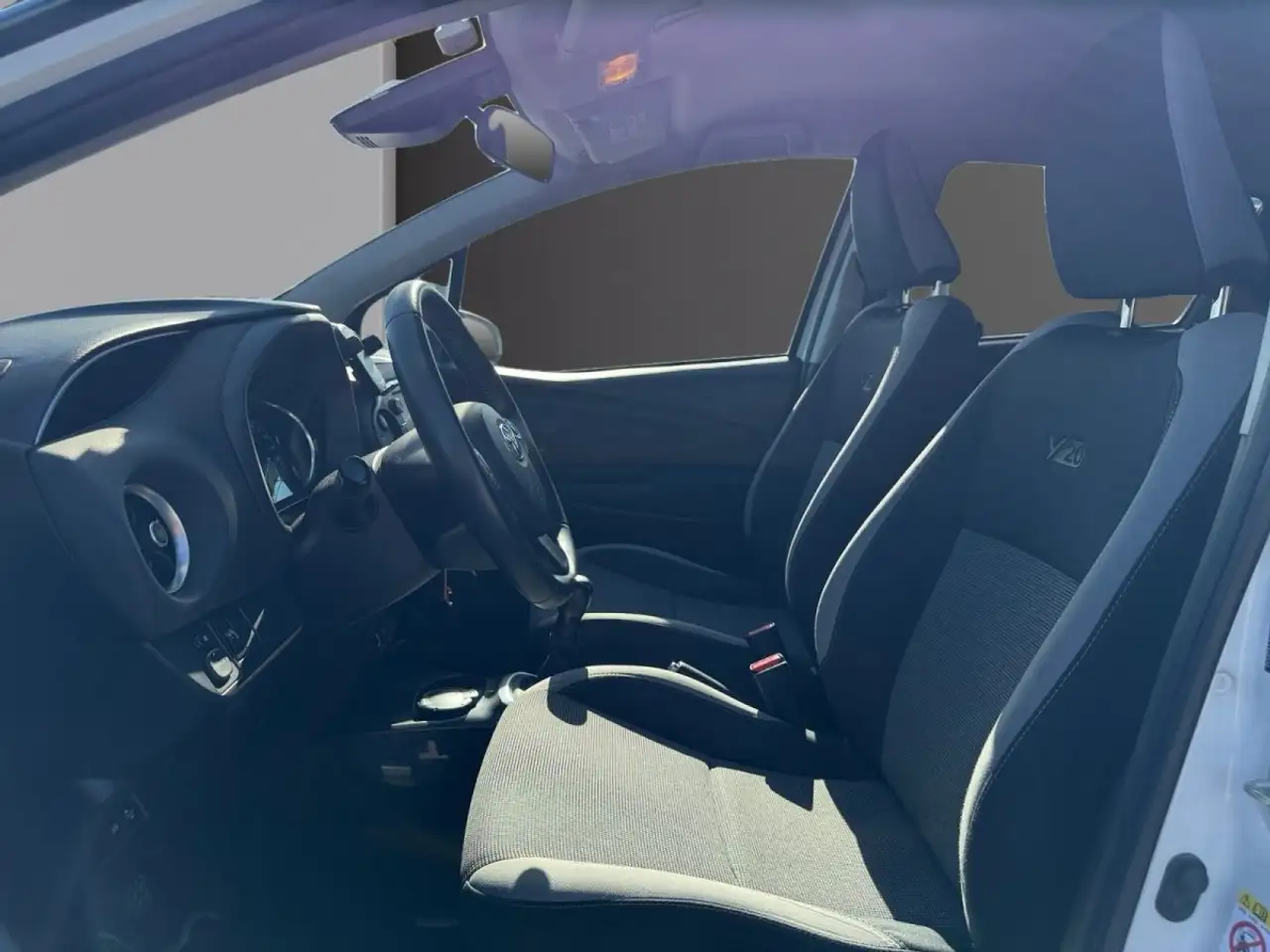 Toyota Yaris Yaris — photo 9