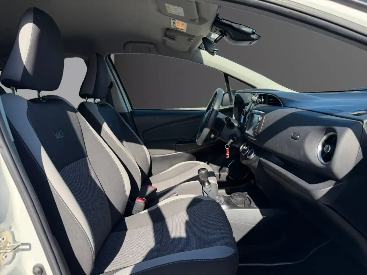 Toyota Yaris Yaris — photo 13