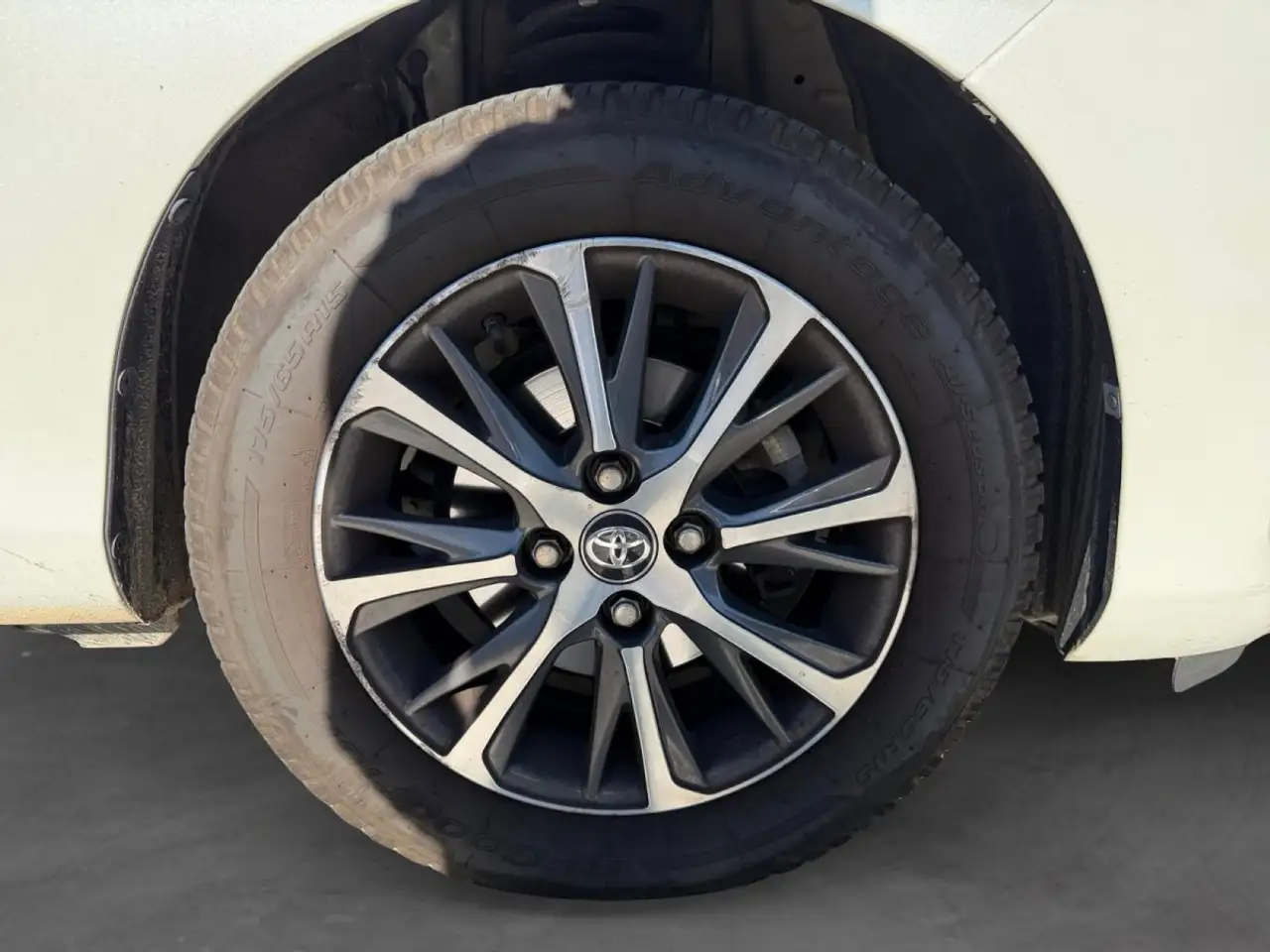 Toyota Yaris Yaris — photo 16