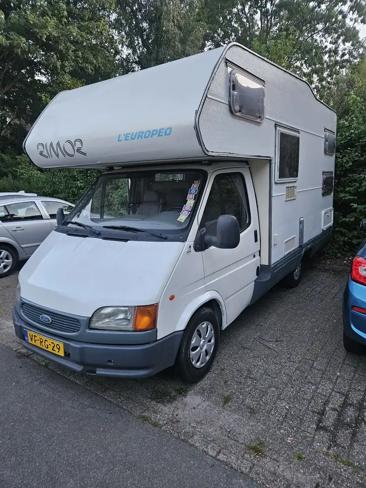 Ford Transit alkoof rimor europeo, foto 2