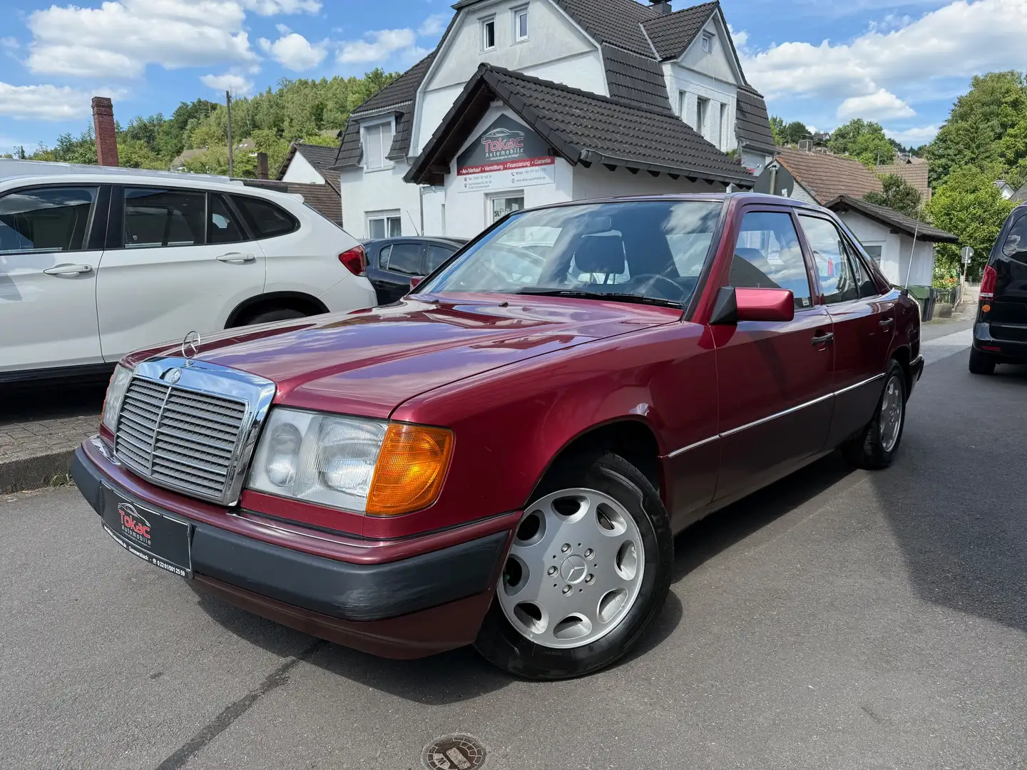 Mercedes-Benz E 230 Limousine H-Kennzeichen möglich Rouge - 1