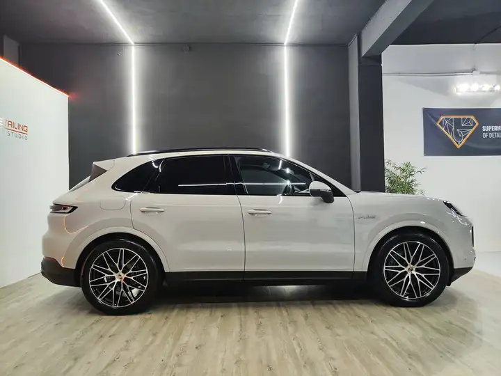 Porsche Cayenne 2025, foto 21