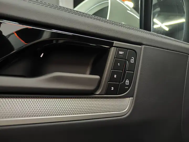 Porsche Cayenne 2025, foto 39