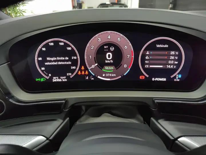 Porsche Cayenne 2025, foto 27