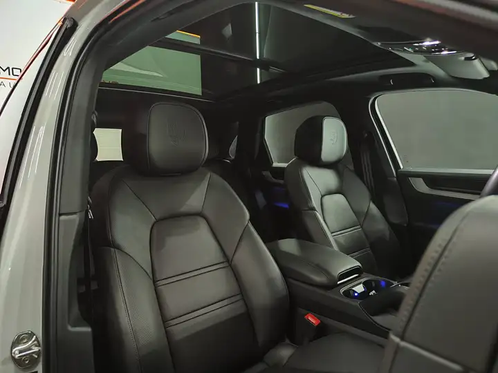 Porsche Cayenne 2025, foto 42
