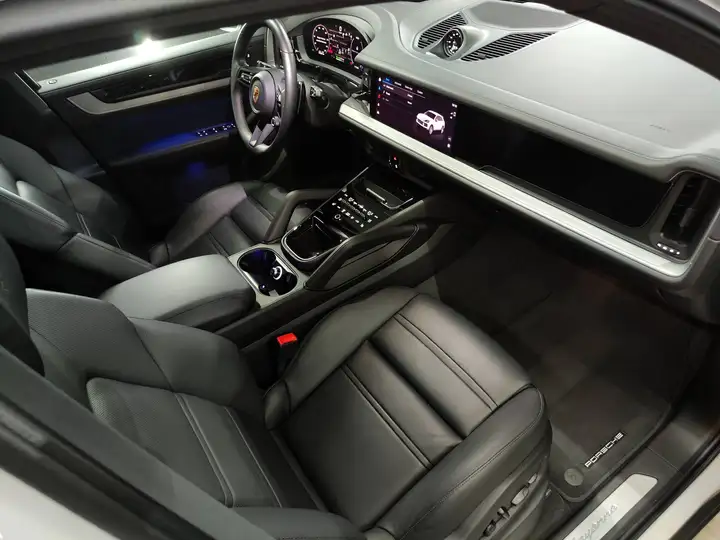 Porsche Cayenne 2025, foto 45
