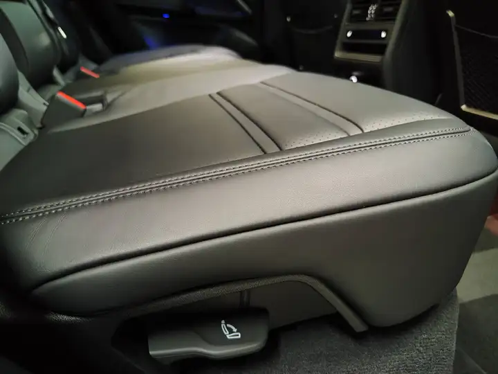 Porsche Cayenne 2025, foto 41