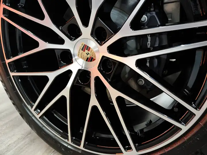 Porsche Cayenne 2025, foto 15