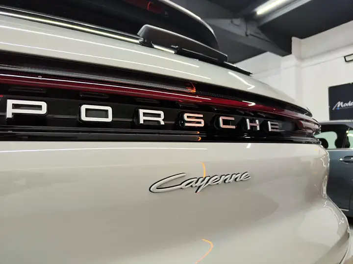 Porsche Cayenne 2025, foto 11