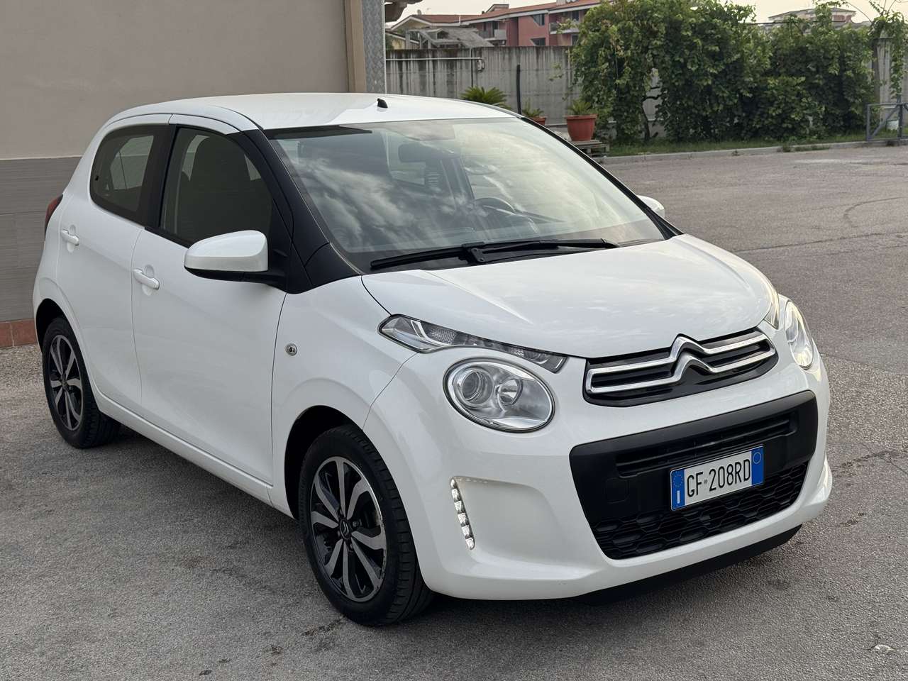 Citroen C1 5p 1.0 vti Shine 72cv neopatentati
