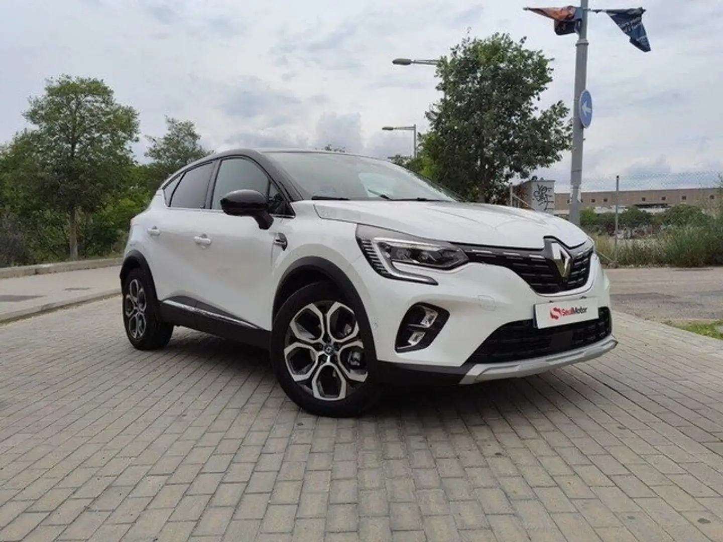 Renault Captur E-TECH Híbrido Enchufable Techno 117kW Blanco - 1